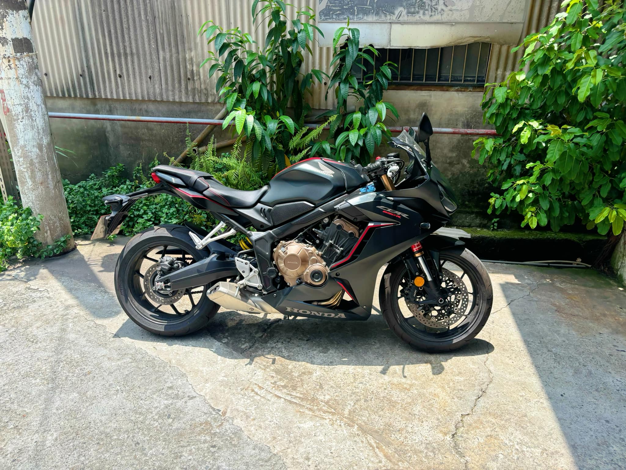 HONDA CBR650R - 中古/二手車出售中 HONDA CBR650R 台本車 | 個人自售