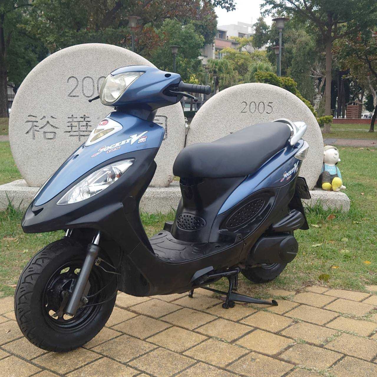 【貳輪嶼中古機車專賣-台南店】光陽 奔騰 V2 125 - 「Webike-摩托車市」 2011 光陽 V2 125 #220