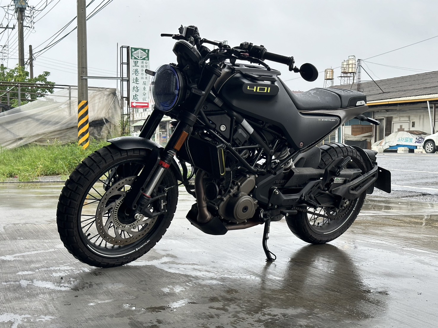 HUSQVARNA SVARTPILEN 401 - 中古/二手車出售中 黑箭401（近全新） | YSP 建興車業