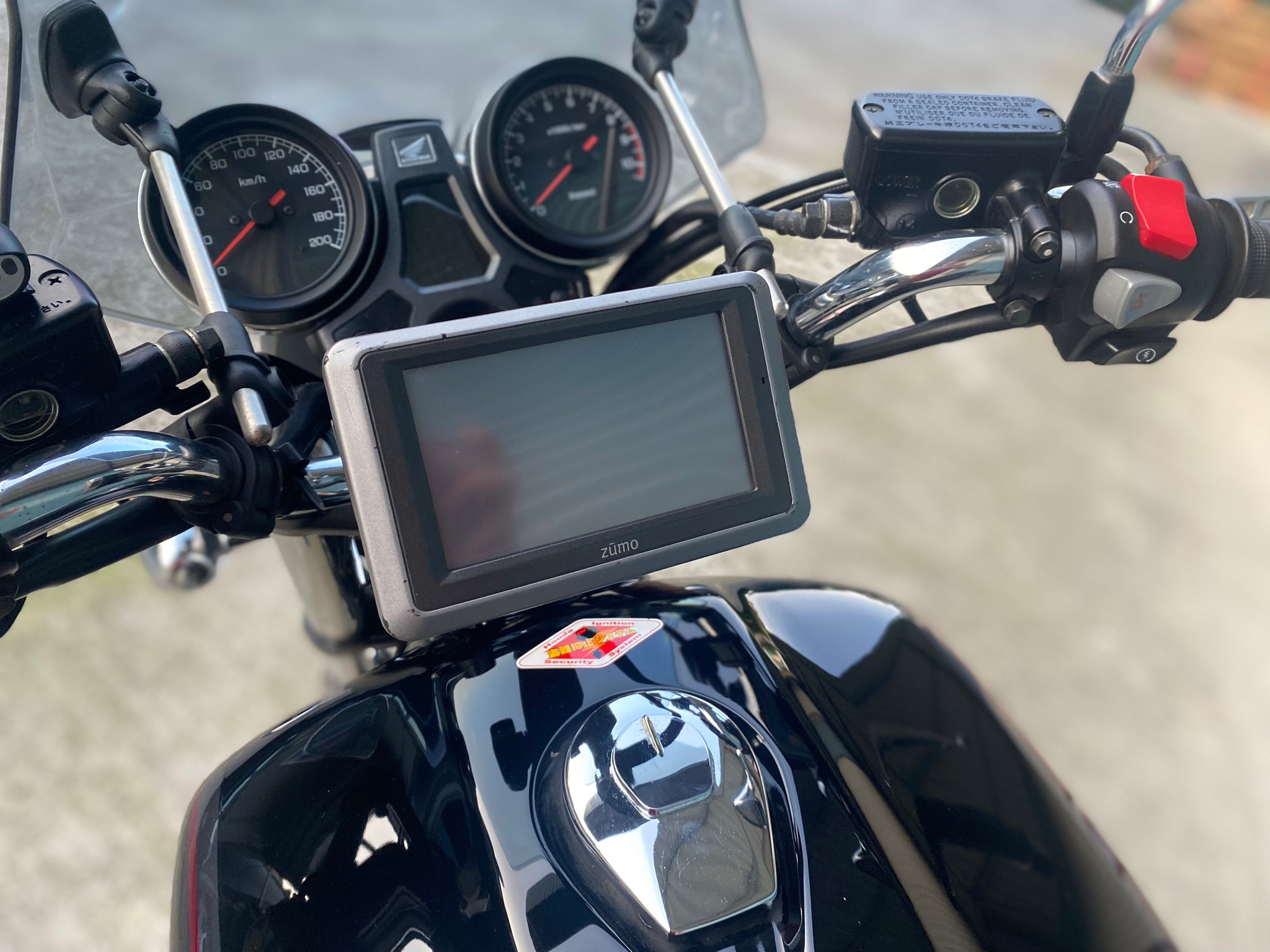 HONDA CB1100 - 中古/二手車出售中 15年CB1100 基本改裝:行車記錄器 GIVI風鏡 引擎保桿 Garmin導航器 IG:大聖二輪廣場 | Motoshen大聖二輪廣場