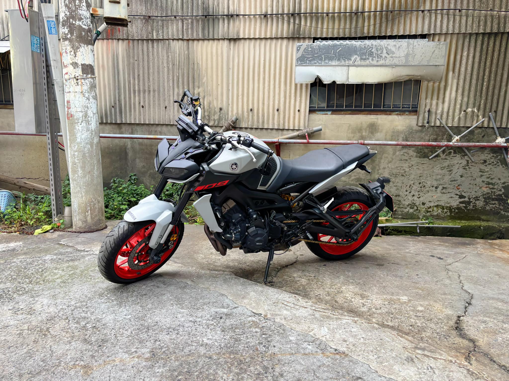 YAMAHA MT-09 - 中古/二手車出售中 YAMAHA MT-09 | 個人自售