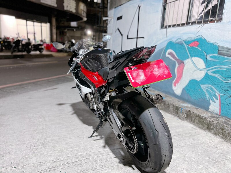 BMW S1000RR - 中古/二手車出售中 BMW S1000RR 協助分期、託運、換車補貼、代償結清 Line ID:@q0984380388 | 小菜輕重機