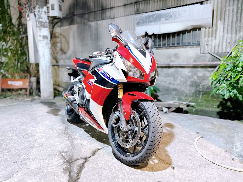 HONDA CBR1000RR Fire Blade - 中古/二手車出售中 HONDA CBR1000RR | 大蔡