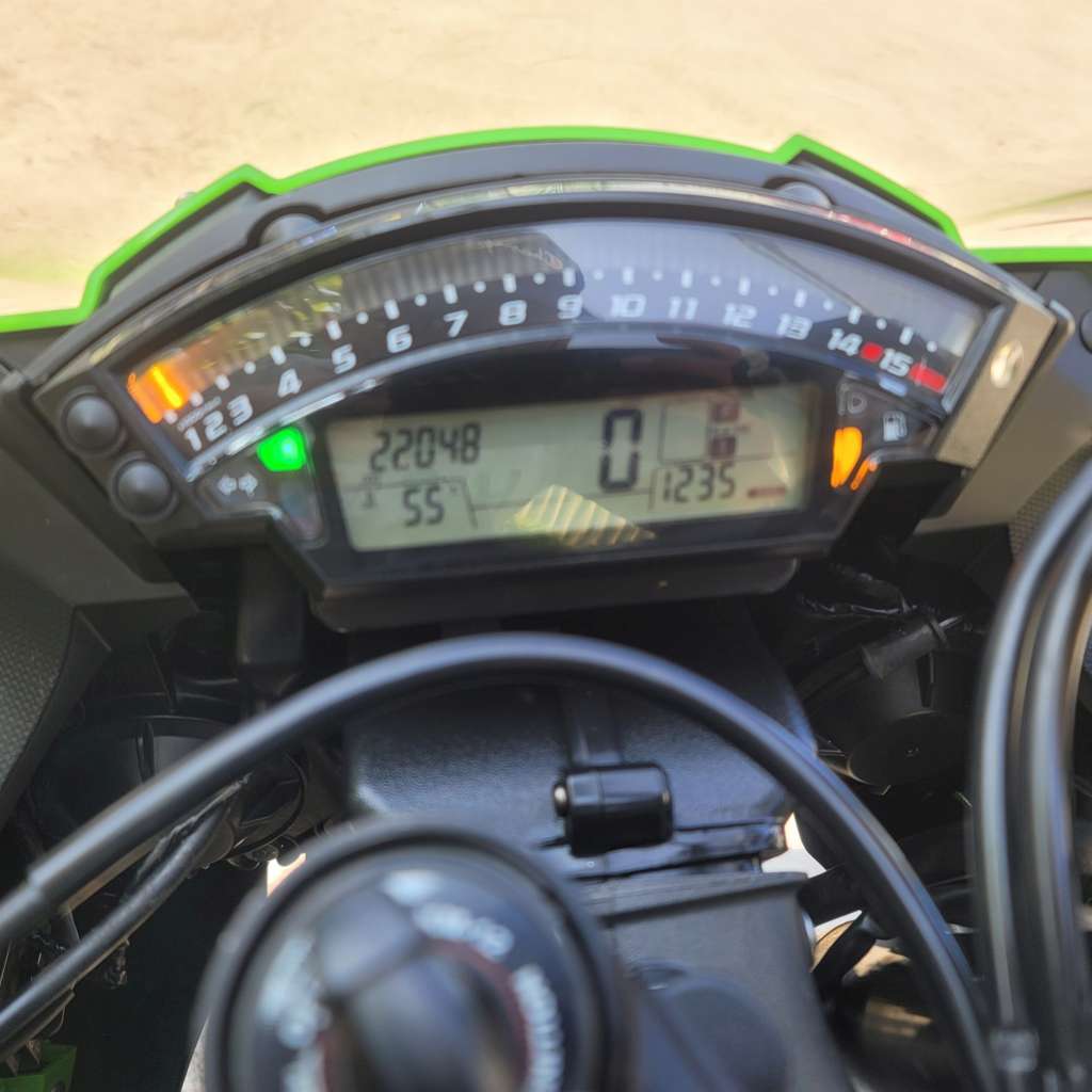 KAWASAKI NINJA ZX-10R - 中古/二手車出售中 KAWASAKI ZX10R 原廠殼 | J.C.重車