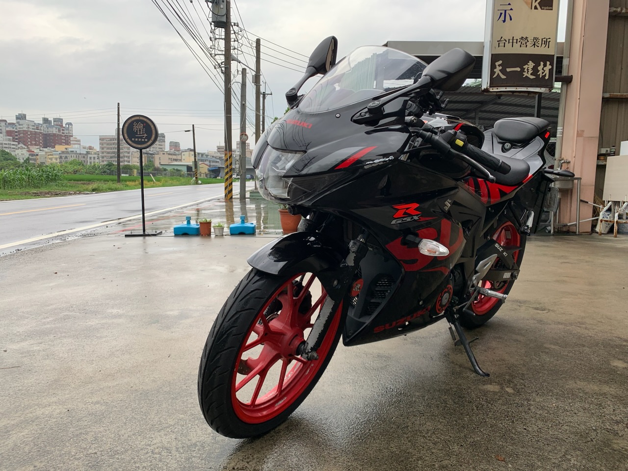 【繪馬輕重型機車】SUZUKI GSX-R150 - 「Webike-摩托車市」 便宜售2019 GSX-R150 里程一萬六！