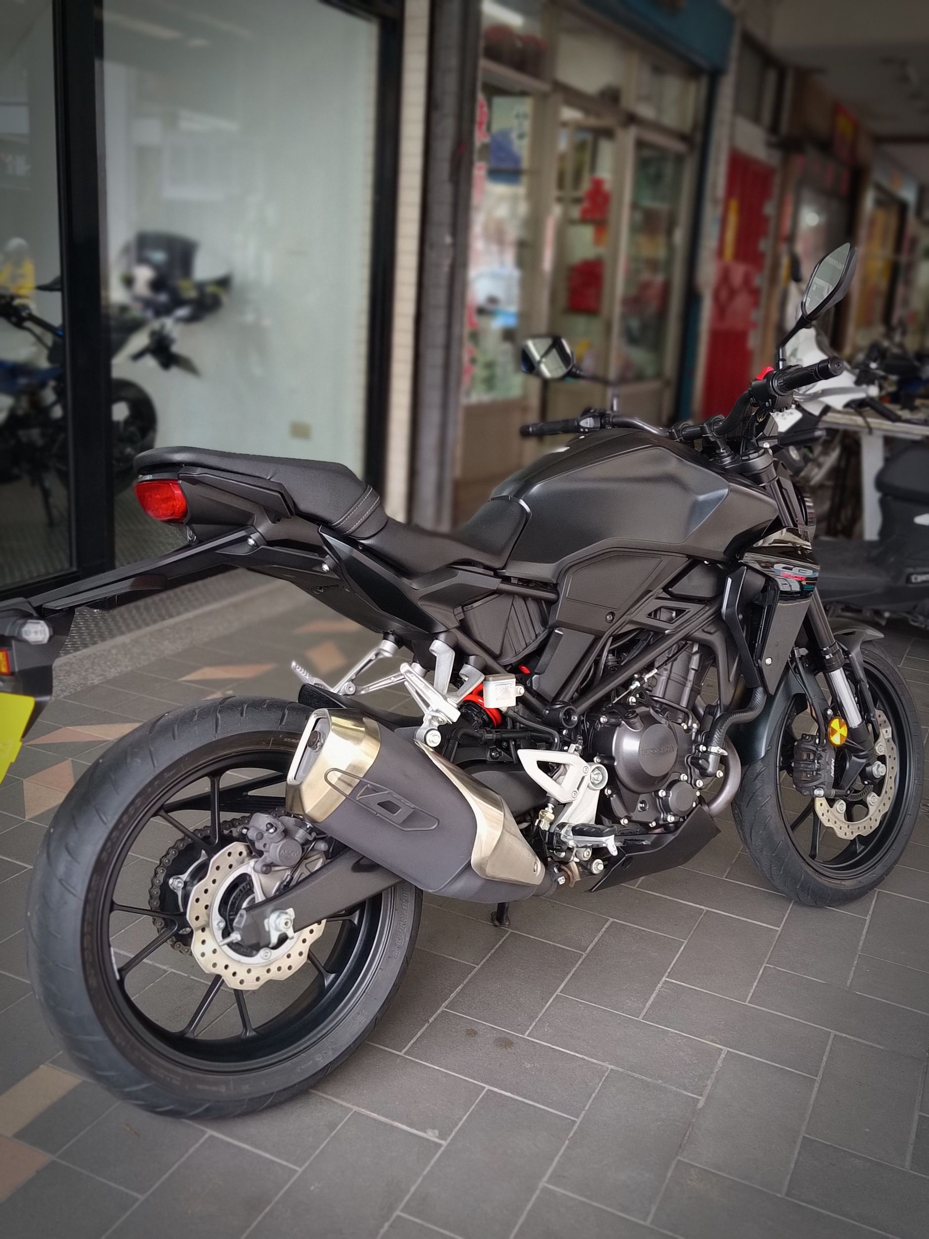 HONDA CB300R - 中古/二手車出售中 CB300R ABS，台本車一手只跑1495km，全車原漆完美無傷 | 成蘆進口摩托車