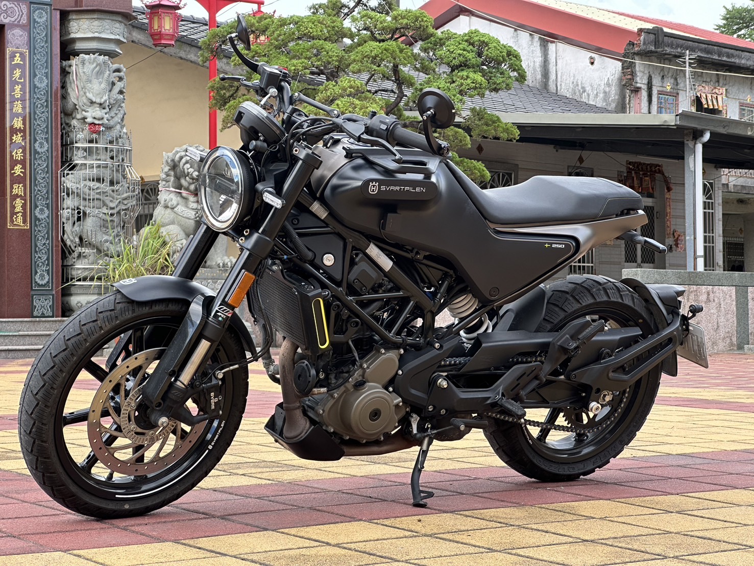 【YSP 建興車業】HUSQVARNA SVARTPILEN 250 - 「Webike-摩托車市」 HUSQVARNA黑箭250