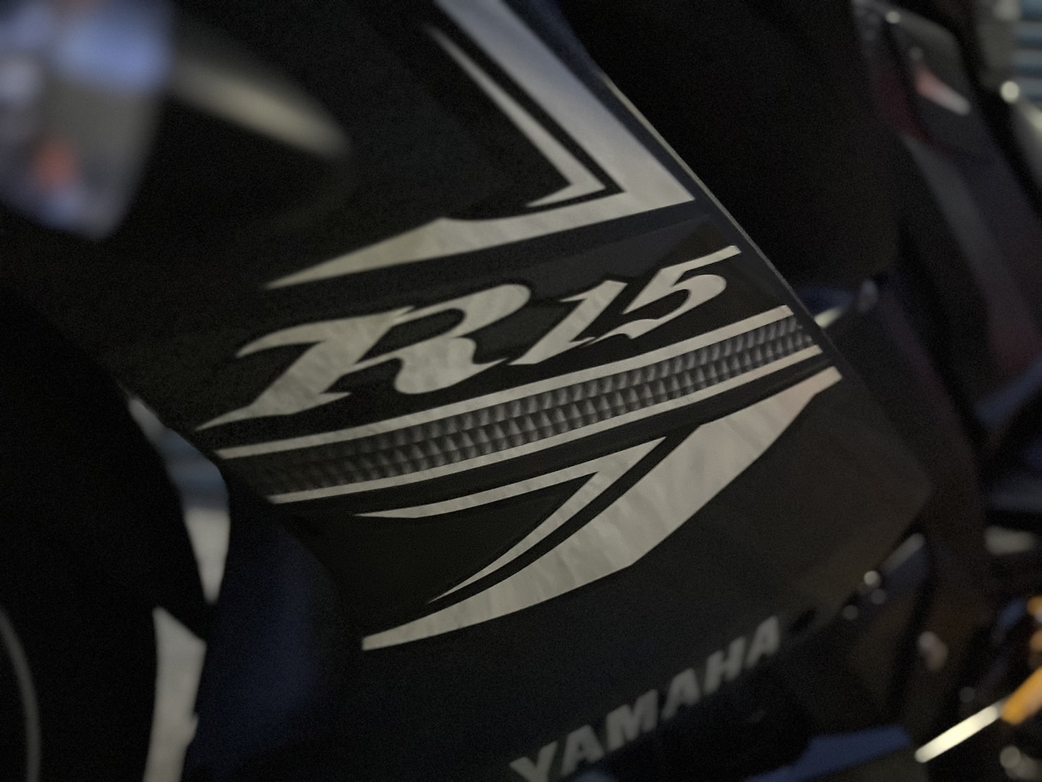 YAMAHA YZF-R15 - 中古/二手車出售中 R15 全段排氣管 行車記錄器 WH!Z腳踏 基本改裝 小資族二手重機買賣 | 小資族二手重機買賣