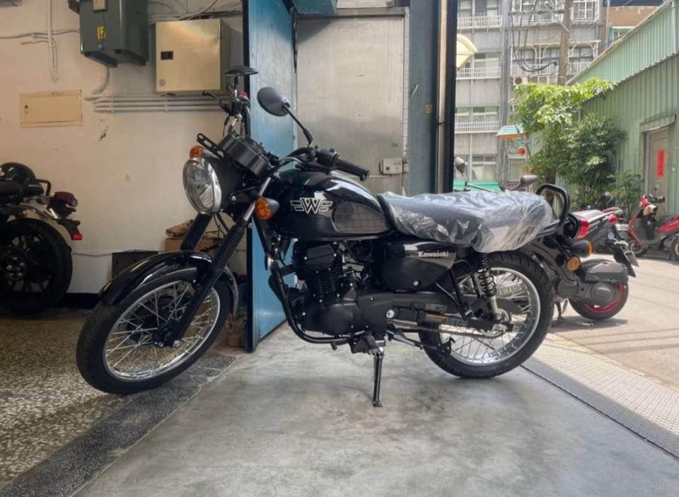 KAWASAKI W175新車出售中 新車KAWASAKI W175 （現車現領） | 個人自售