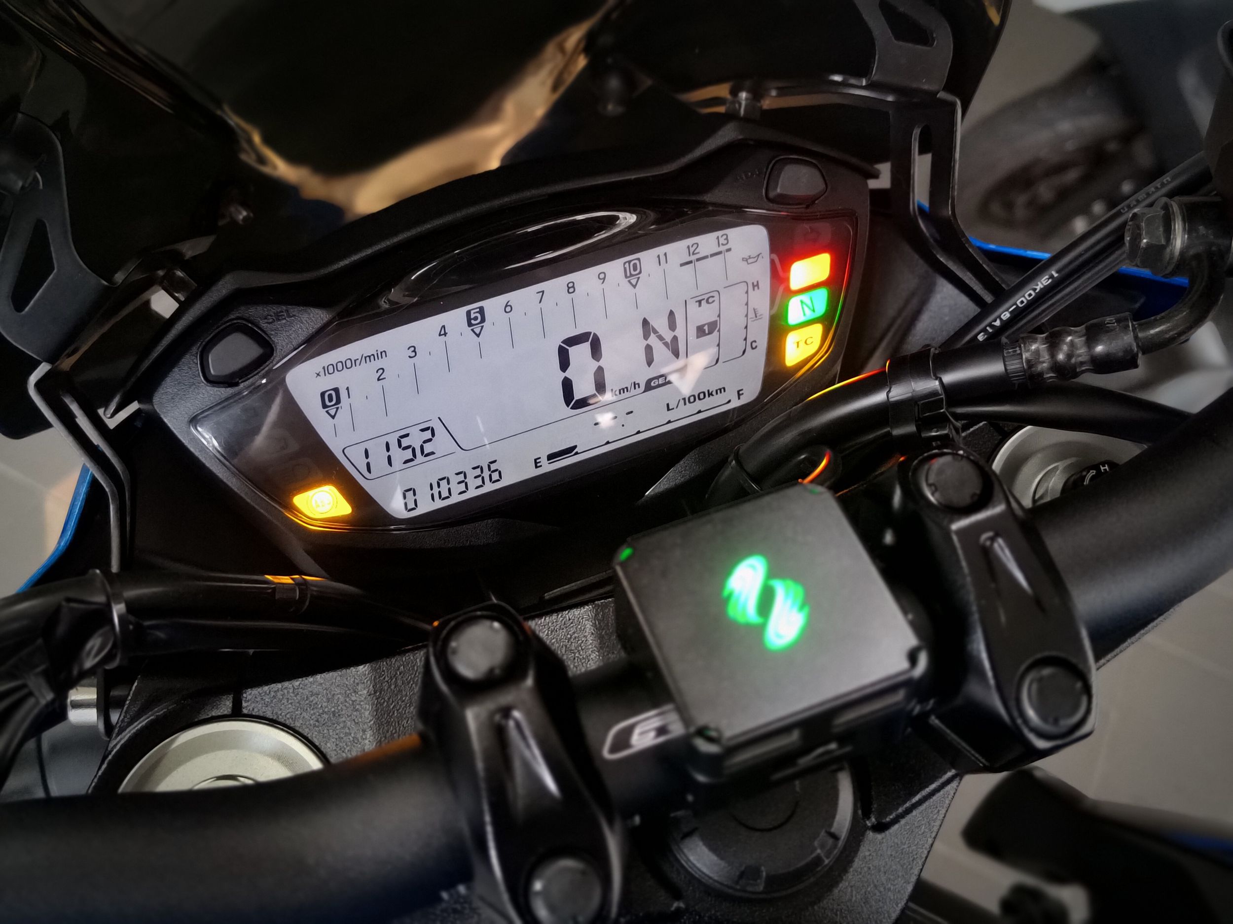 SUZUKI GSX-S 750 - 中古/二手車出售中 GSX-S750 ABS+TCS 總代理只跑10340km，原漆漂亮無傷 | 成蘆進口摩托車