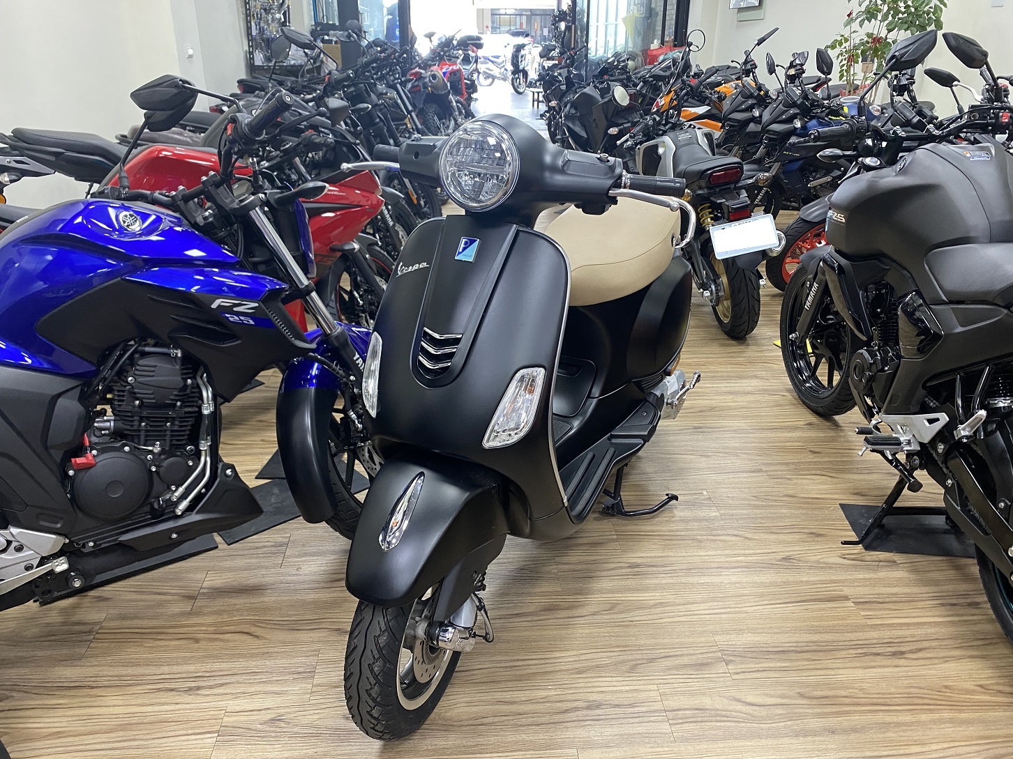 VESPA VXL 150新車出售中 【新竹長龍車業】VESPA 偉士牌 VXL 150 | 新竹長龍車業行