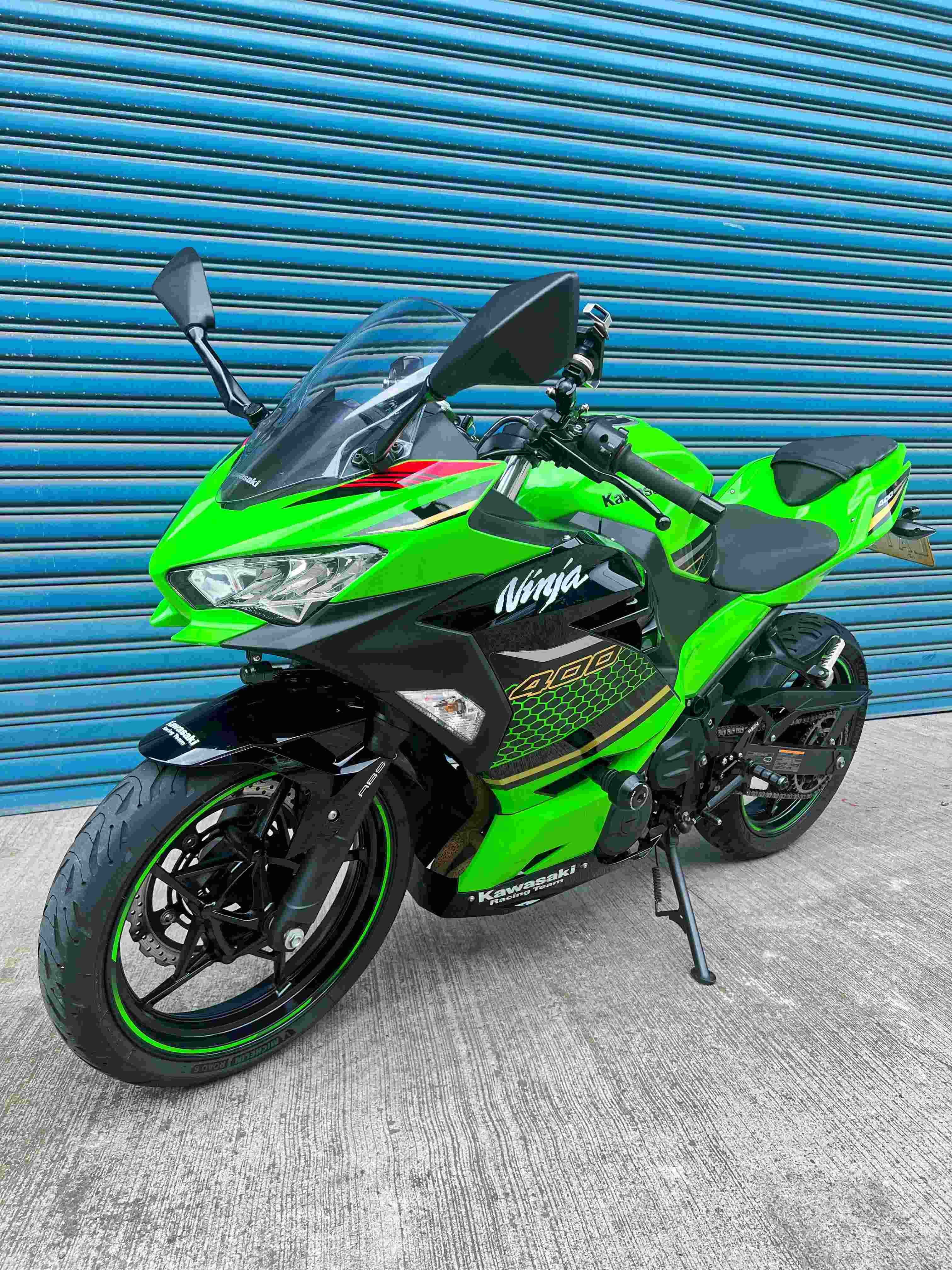 KAWASAKI NINJA400 - 中古/二手車出售中 2020年 NINJA400 仿蠍排氣管 W!ZH腳踏後移 前後行車紀錄器 短牌架  | 阿宏大型重機買賣