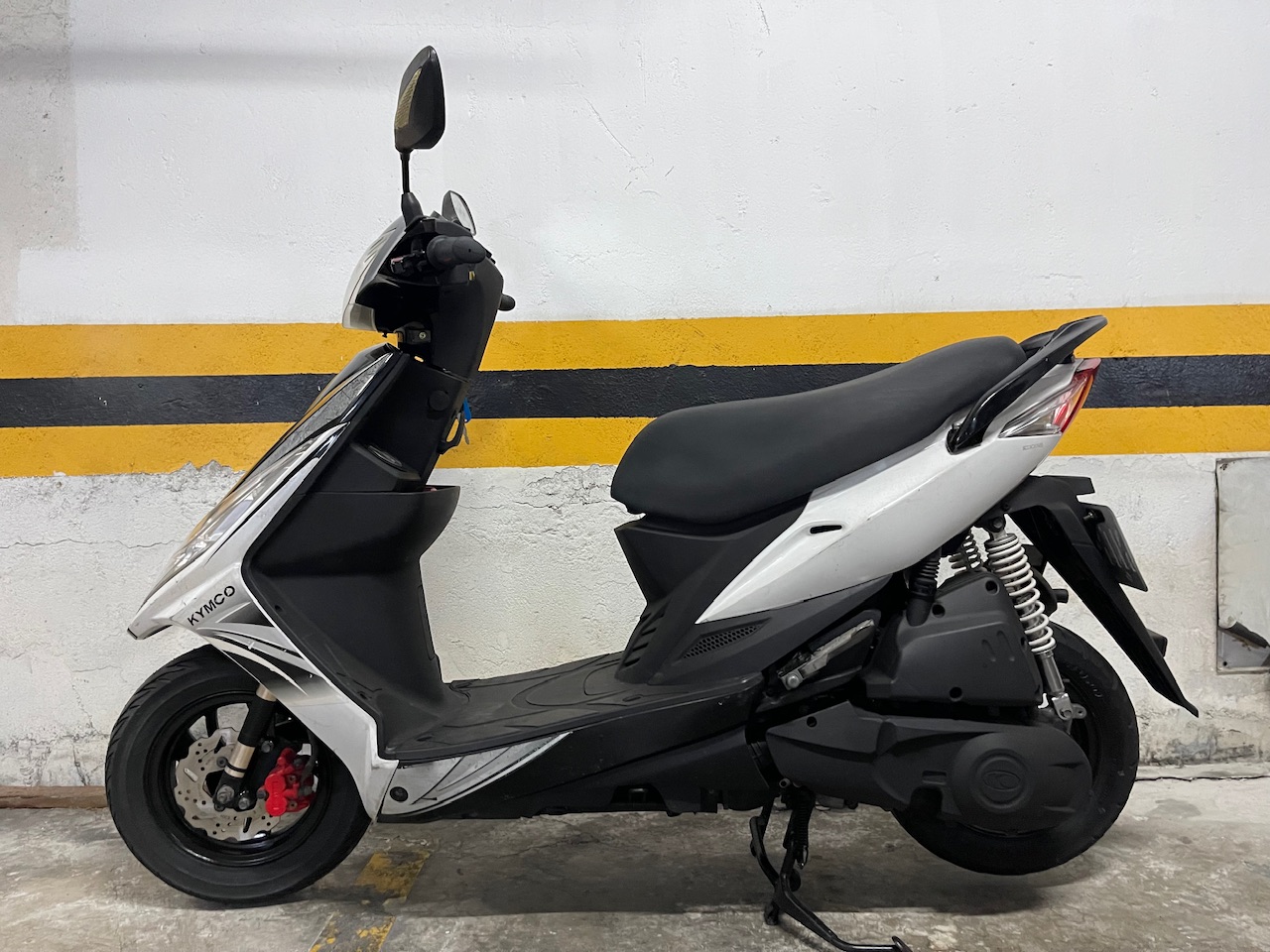 光陽 VJR110 - 中古/二手車出售中 賣代步車光陽VJR 110  2013年 碟煞 原廠車殼引擎無改裝，發動都很正常，好騎好發，通勤、買菜、接送、外送都很可以～ | 個人自售