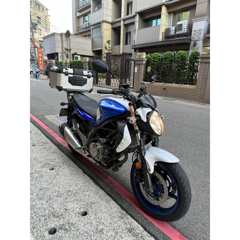 SUZUKI  SFV 650   - 中古/二手車出售中 2014年SUZUKI SFV 650  | 個人自售