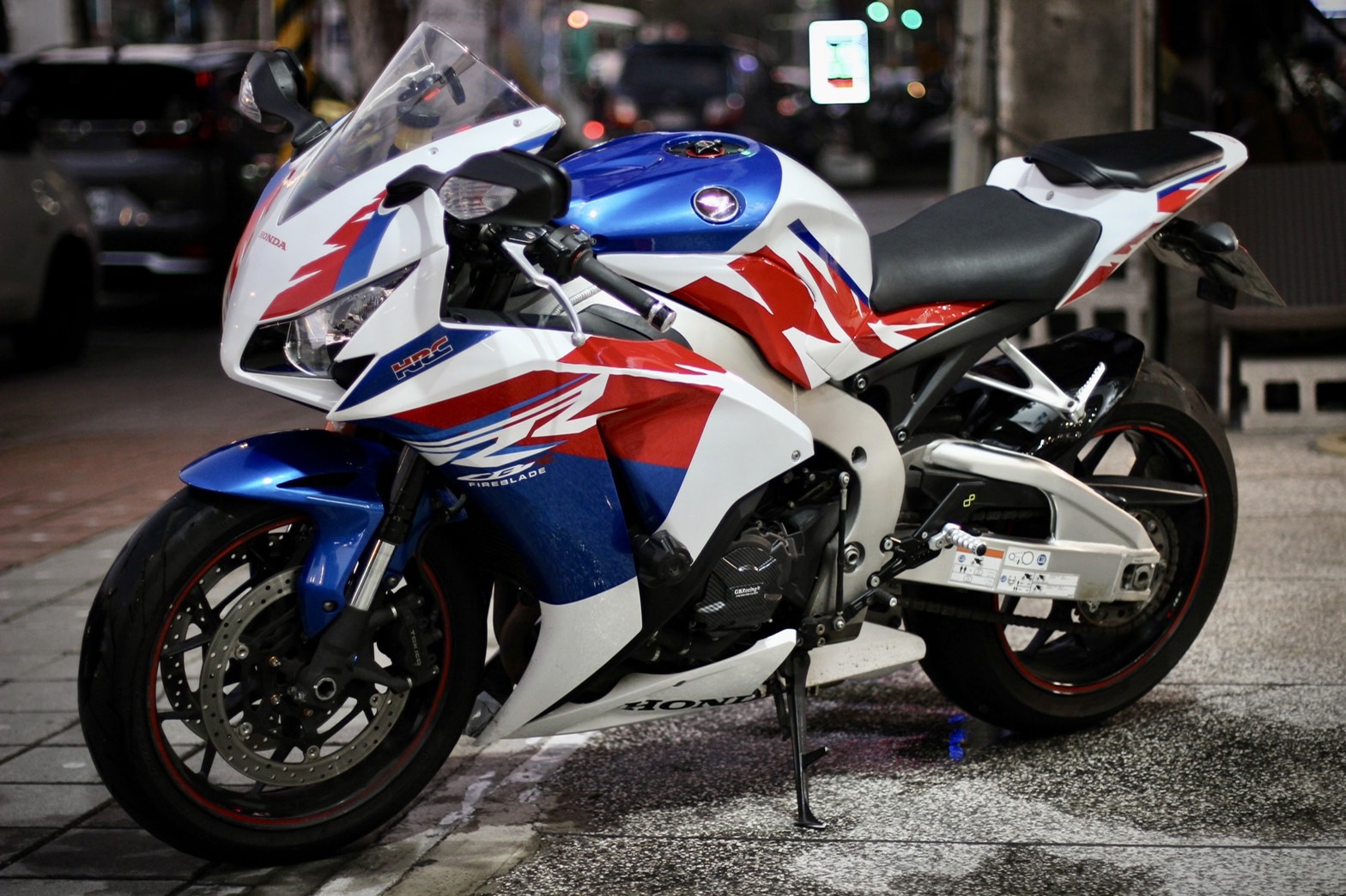 HONDA CBR1000RR Fire Blade - 中古/二手車出售中 2013 CBR1000RR SC59 舊五碼牌 低里程 里程保證 | 一拳車業