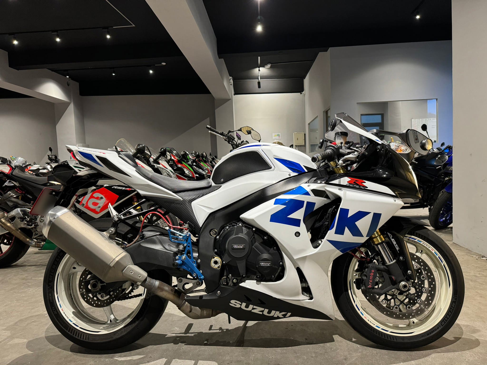 SUZUKI GSX-R1000 - 中古/二手車出售中 2013年 SUZUKI GSX-R1000 百萬紀念款/0元交車/分期貸款/車換車/線上賞車/到府交車 | 翊帆國際重車