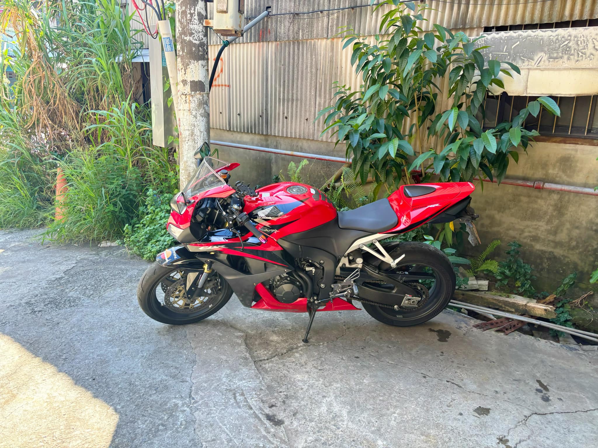 HONDA CBR600RR - 中古/二手車出售中 HONDA CBR600RR  | 個人自售