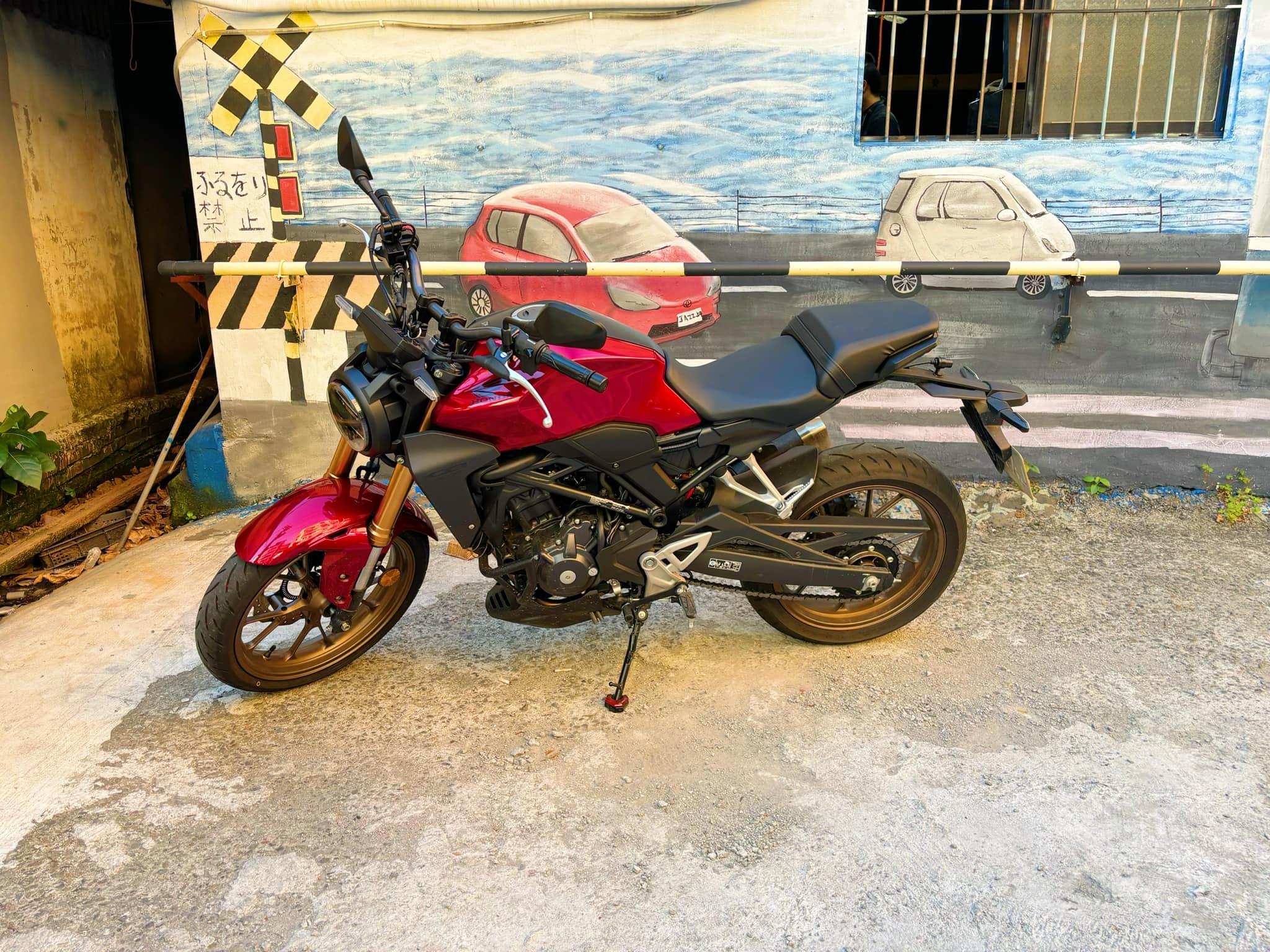 HONDA CB300R - 中古/二手車出售中 HONDA CB300R 有擋顯/滑離 台本車 | 個人自售