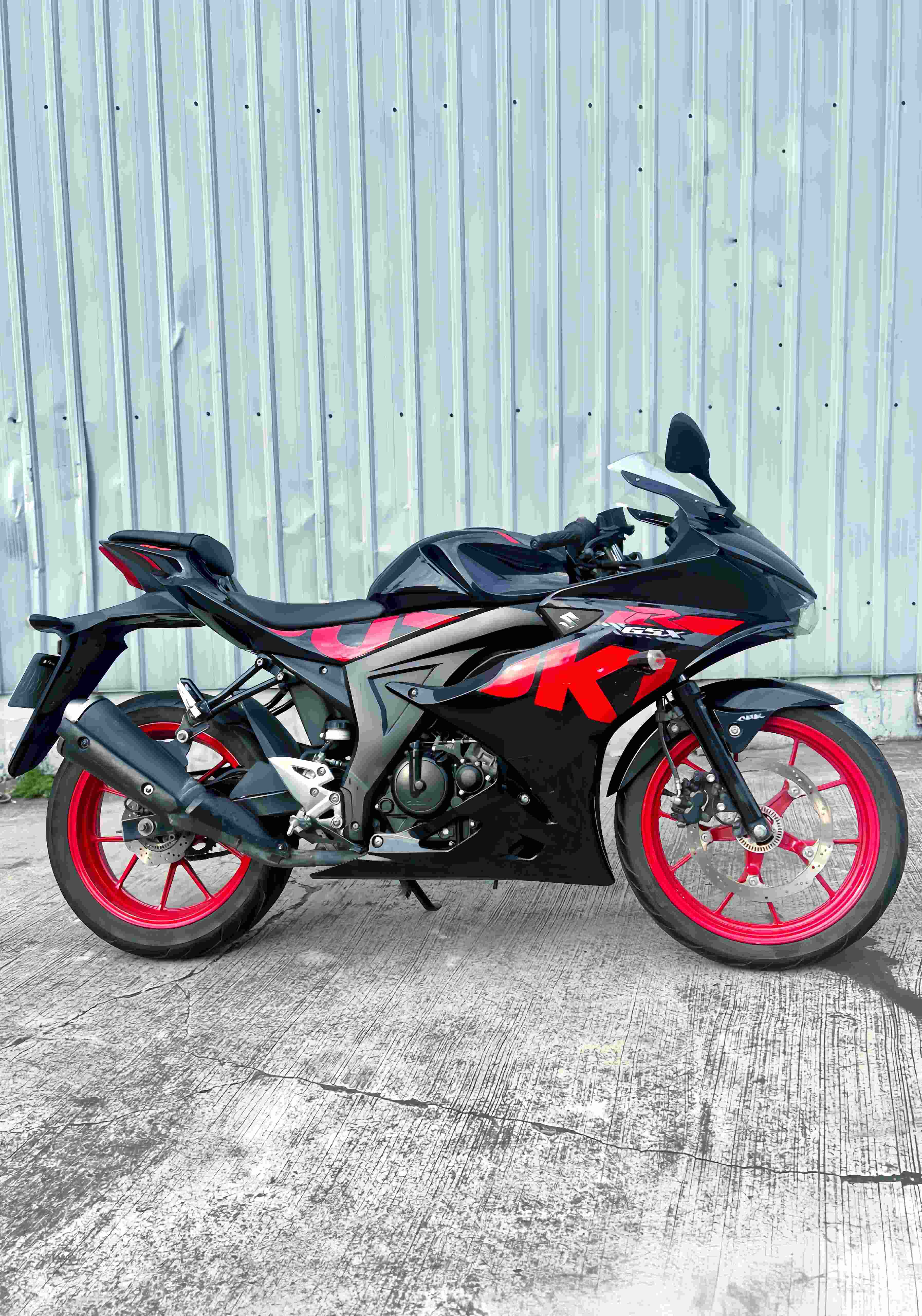 SUZUKI GSX-R150 - 中古/二手車出售中 2019年 GSXR150 黑色系 無摔  無事故 | 阿宏大型重機買賣