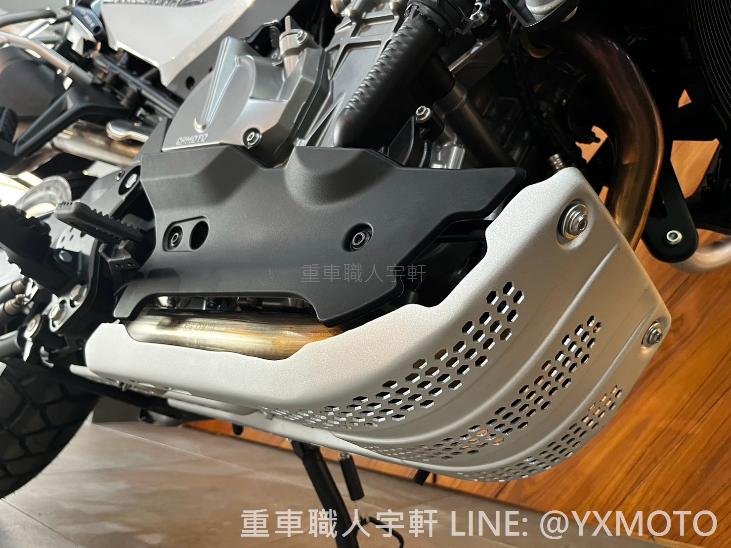 CFMOTO  800MT EXPLORE新車出售中 【重車職人宇軒】CFMOTO 800MT EXPLORE 白色 春風 總代理公司車 零利率實施中! | 重車銷售職人-宇軒 (敏傑)