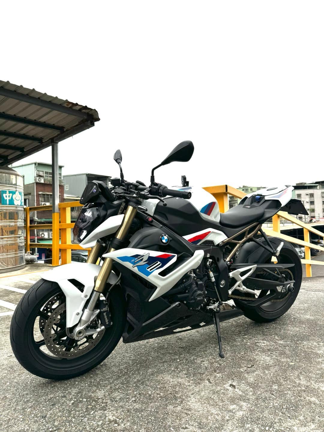 【個人自售】BMW  S1000R M版   - 「Webike-摩托車市」 2024年BMW S1000R M版 公司車