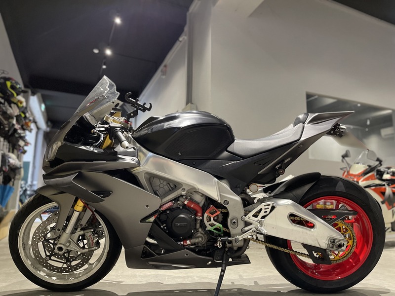 APRILIA RSV4 - 中古/二手車出售中 2013年 APRILIA RSV4/0元交車/分期貸款/車換車/線上賞車/到府交車 | 翊帆國際重車