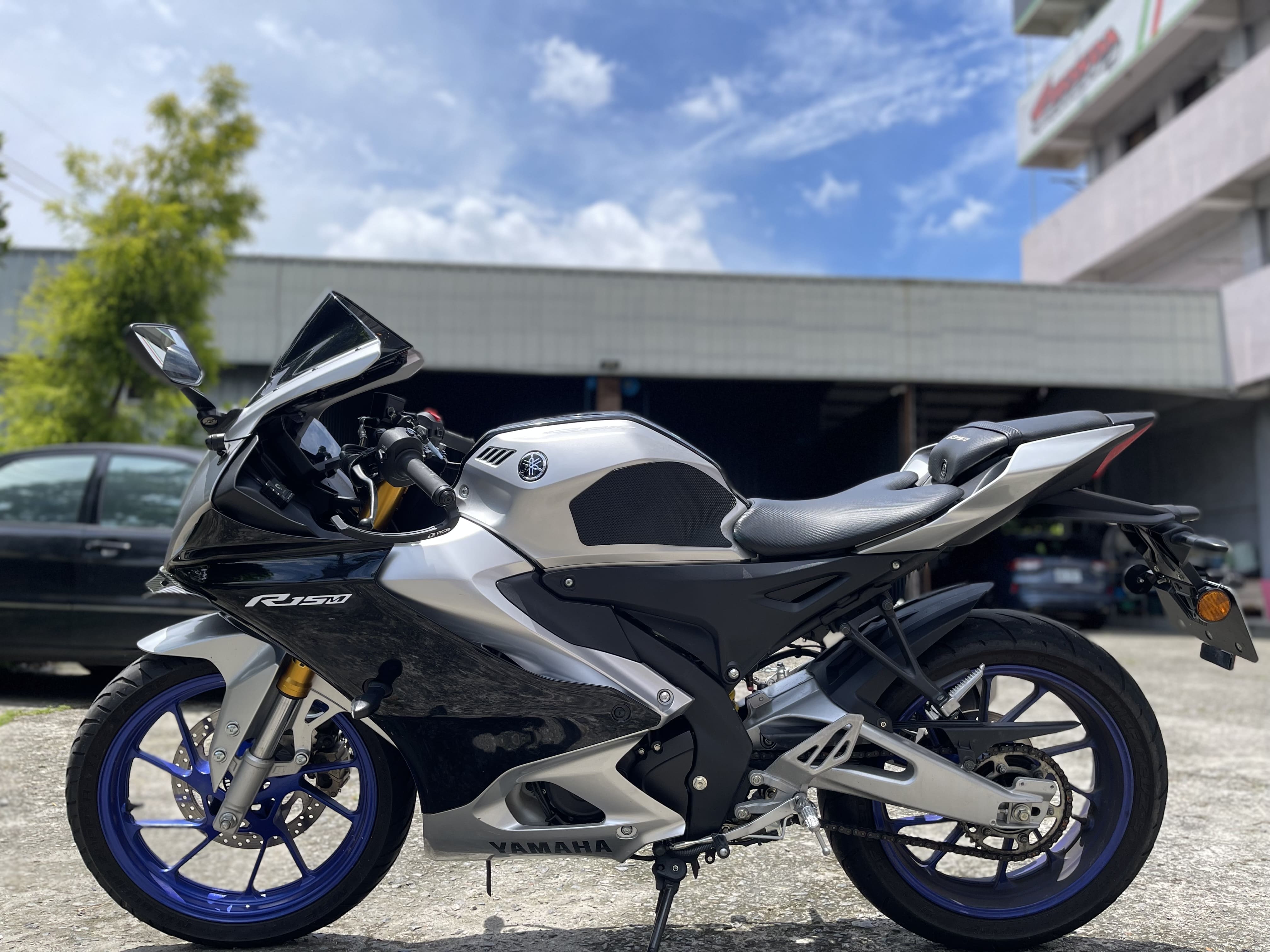 YAMAHA YZF-R15 - 中古/二手車出售中 2023年 YAMAHA YZF-R15M/0元交車/分期貸款/車換車/線上賞車/到府交車 | 翊帆重車-Queena