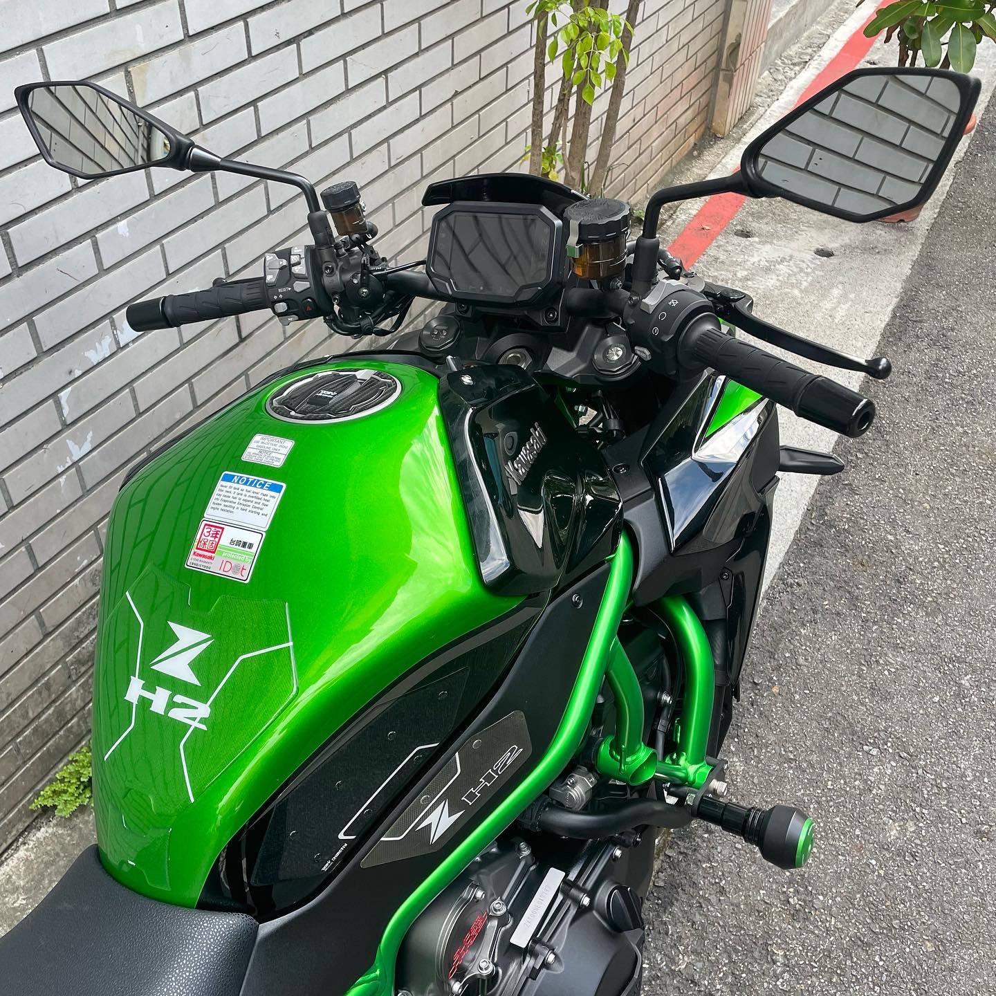 KAWASAKI Z H2 - 中古/二手車出售中 川崎 Kawasaki ZH2 ABS 總代理 | Ze重機車庫/億大重機