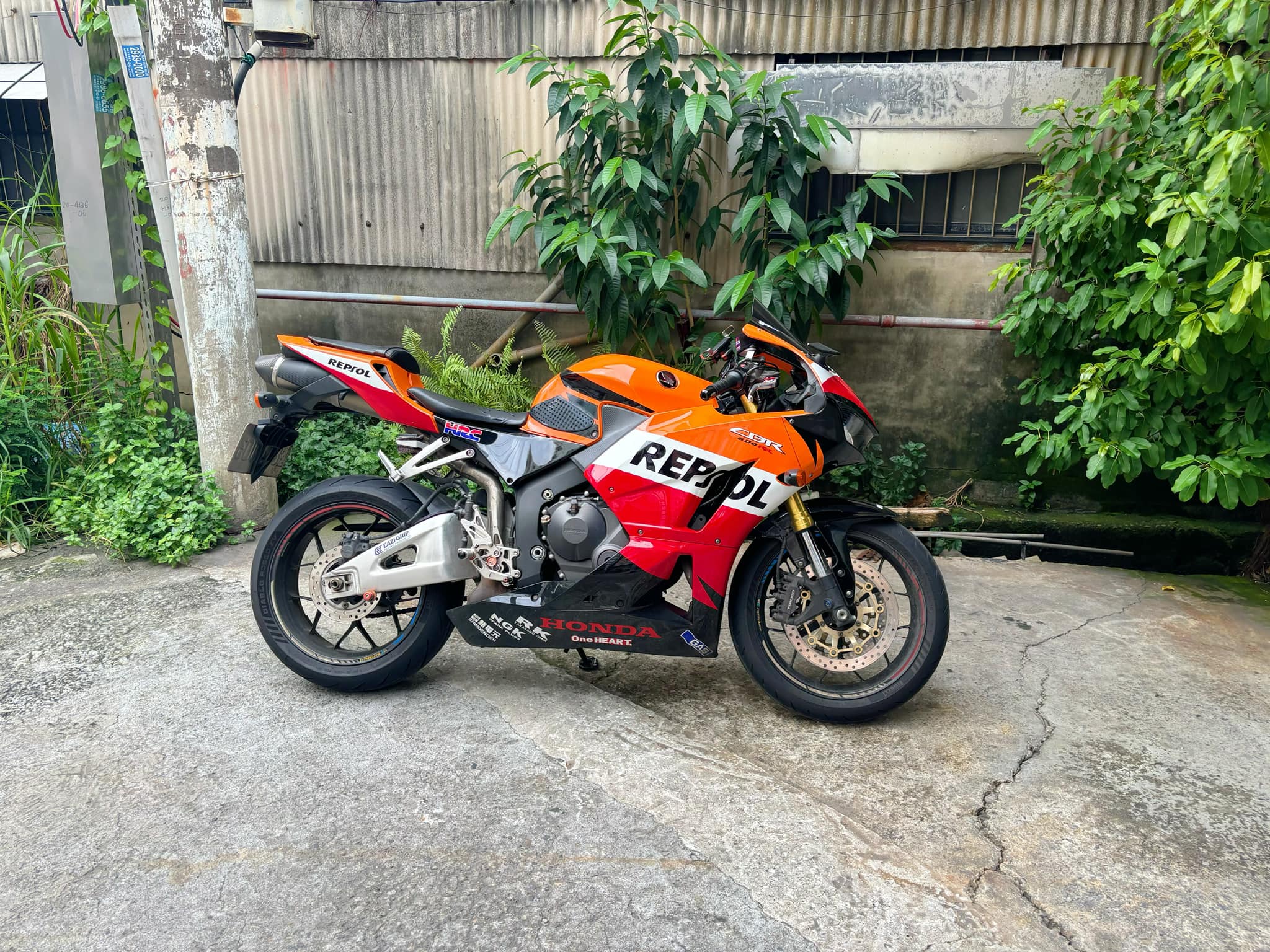 HONDA CBR600RR - 中古/二手車出售中 HONDA CBR600RR  | 個人自售