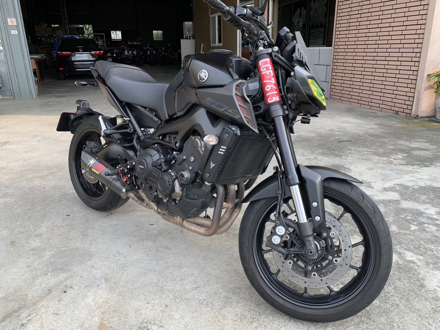 YAMAHA MT-09 - 中古/二手車出售中 2017 Yamaha mt-09，碳纖維排氣管 | 繪馬輕重型機車