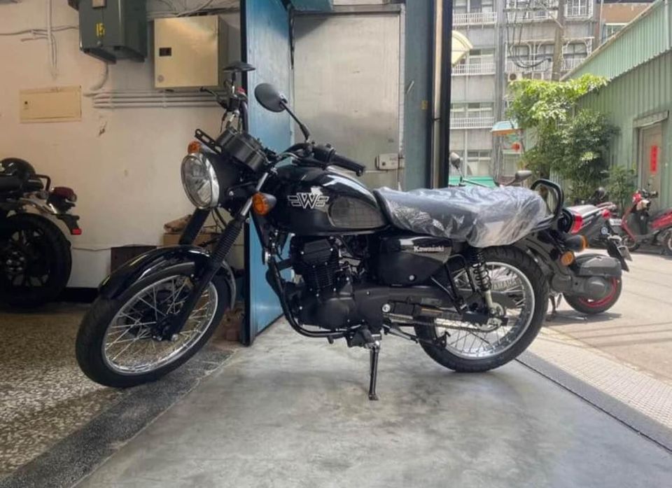 KAWASAKI W175新車出售中 新車KAWASAKI W175 （現車現領） | 個人自售