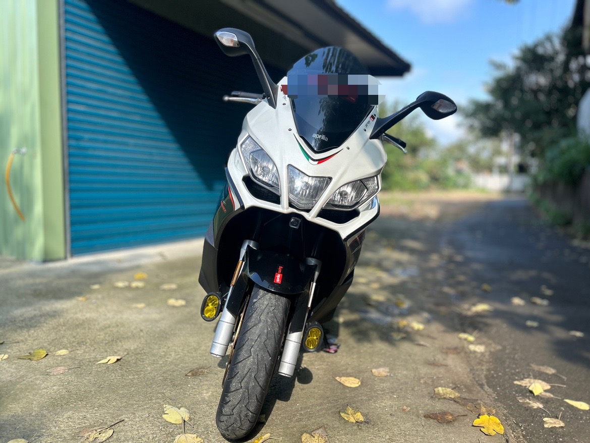 APRILIA SRV850 - 中古/二手車出售中 2015 APRILIA SRV850 | 個人自售