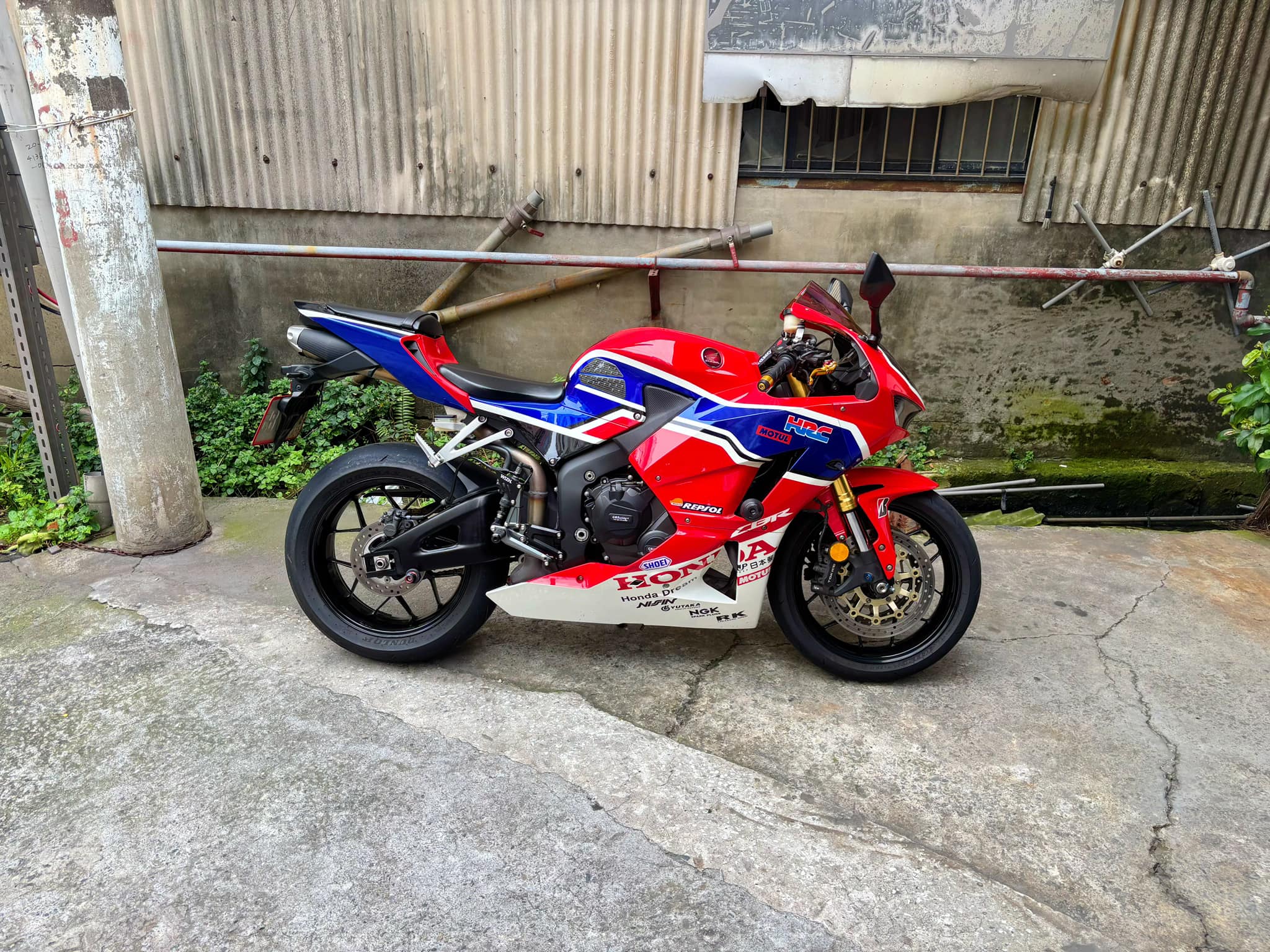 HONDA CBR600RR - 中古/二手車出售中 HONDA CBR600RR | 個人自售