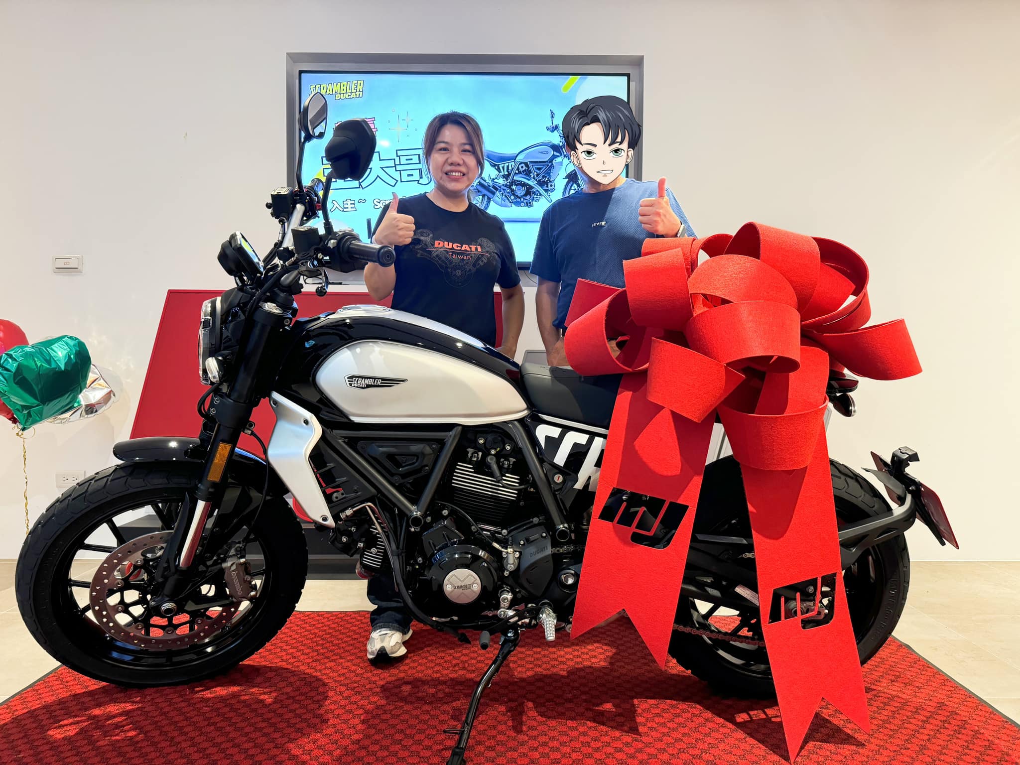 DUCATI SCRAMBLER ICON新車出售中 《 康妮賀交車 》恭喜大哥！成功入主正義大利車款  Ducati Scrambler ICON | 敏傑車業資深銷售專員 康妮 Connie