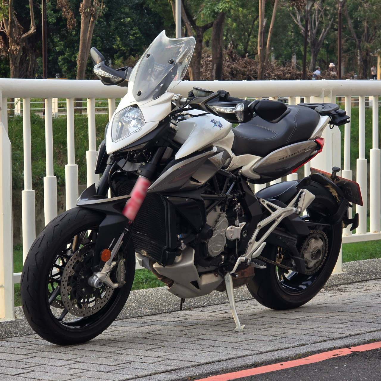 【飛翔國際】MV AGUSTA STARDALE800 - 「Webike-摩托車市」 2015 MV AGUSTA STRADALE 800 奧古斯塔 多功能車 雙側箱 紅牌重機 三缸 扭力大師