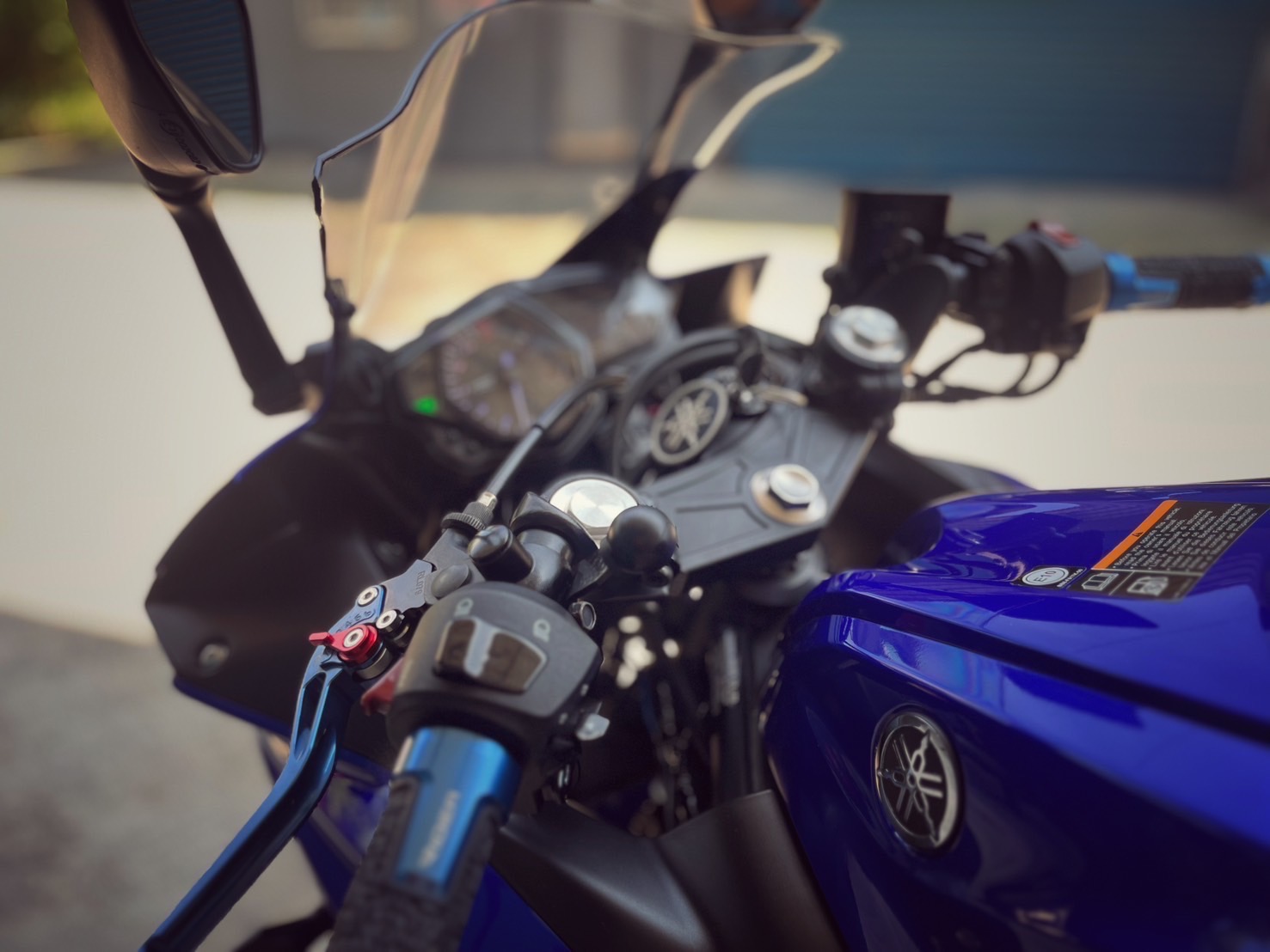 YAMAHA YZF-R3 - 中古/二手車出售中 2018 R3 改裝排氣管 魚眼大燈 WH!Z腳踏 眾多改裝 小資族二手重機買賣 | 小資族二手重機買賣