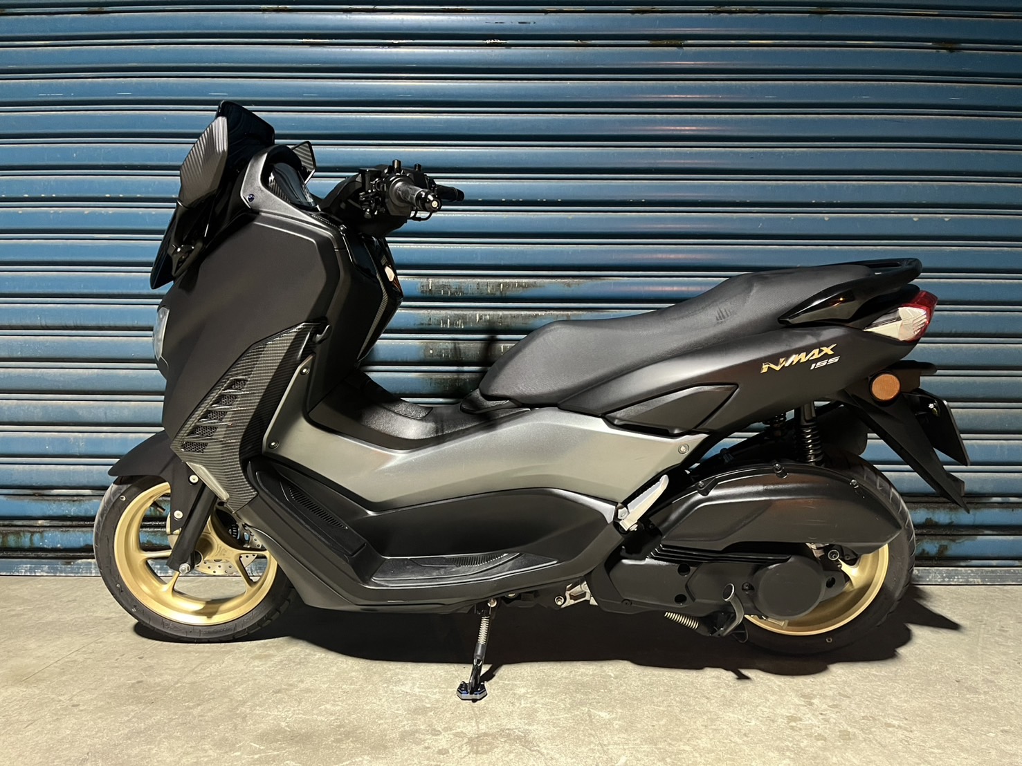 YAMAHA NMAX 155 - 中古/二手車出售中 NMAX 黑金不敗 一手車庫車 原殼原漆 無傷痕漏油 頂級車況 | 個人自售