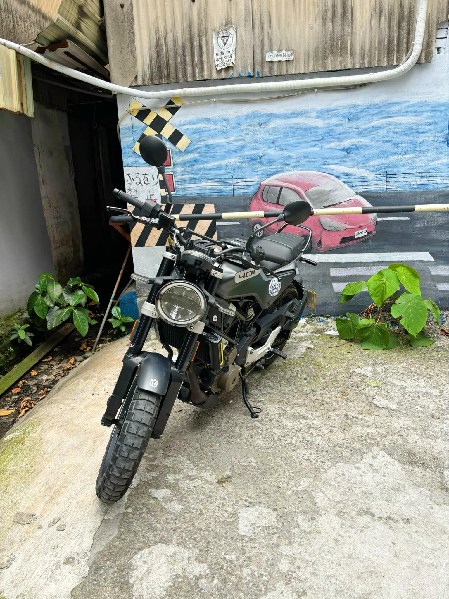 HUSQVARNA SVARTPILEN 401 - 中古/二手車出售中 HUSQVARNA SVARTPILEN 黑箭401 公司車 | 個人自售