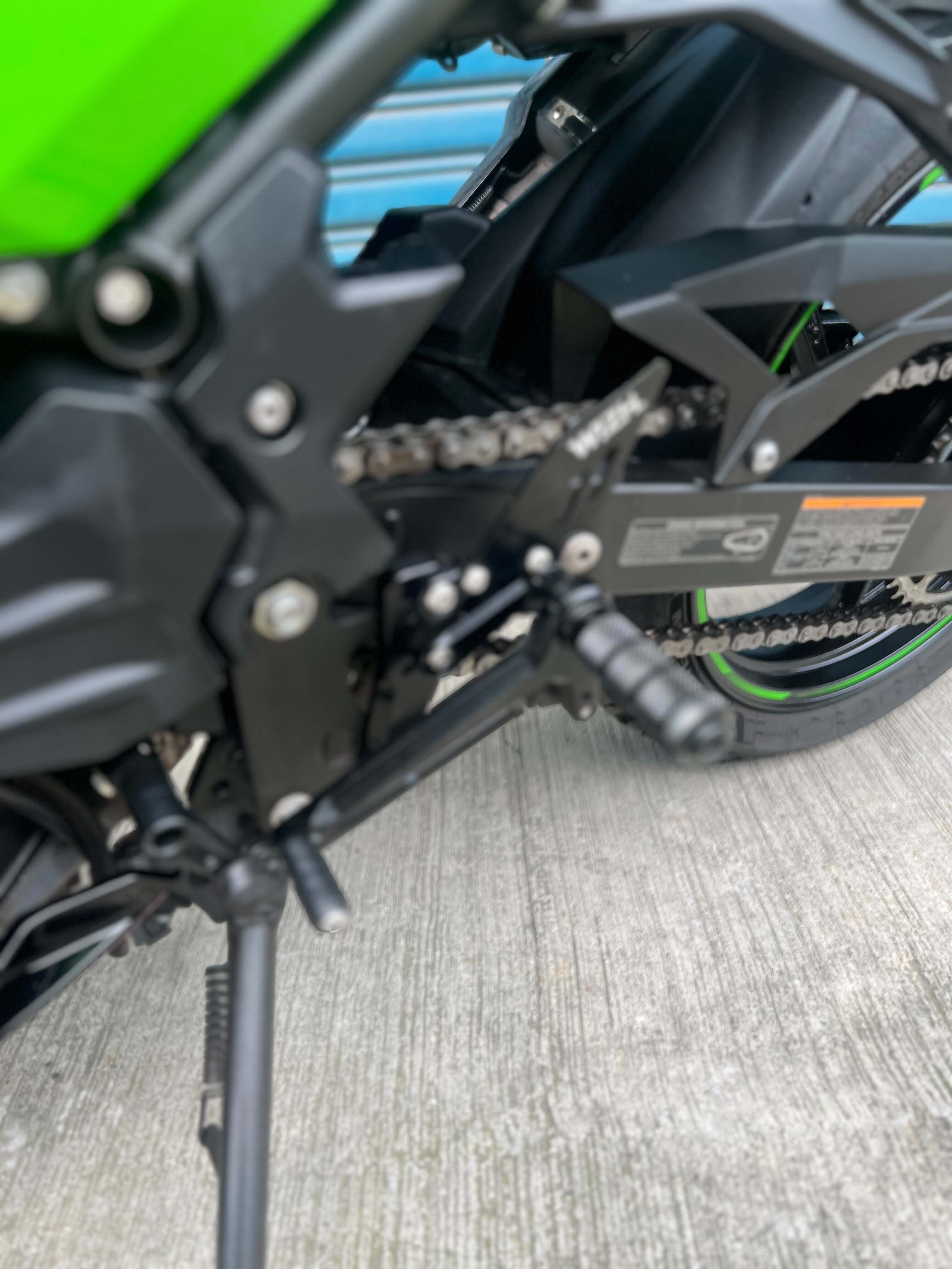 KAWASAKI NINJA400 - 中古/二手車出售中 2020年 NINJA400 仿蠍排氣管 W!ZH腳踏後移 前後行車紀錄器 短牌架  | 阿宏大型重機買賣