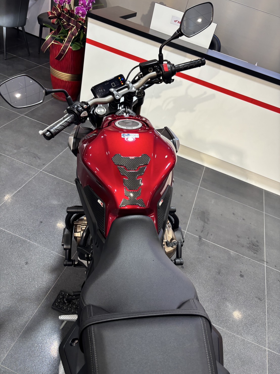 HONDA CB650R - 中古/二手車出售中 車款 : CB650R 出廠年份：2020 領牌年份：2020.02 行駛里程：8056公里 車輛所在：新北市中和區 | 個人自售