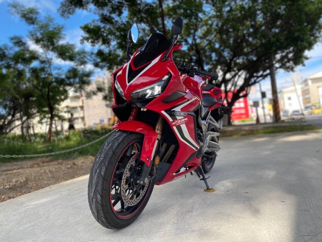 【個人自售】HONDA CBR650R - 「Webike-摩托車市」 2019年CBR650R