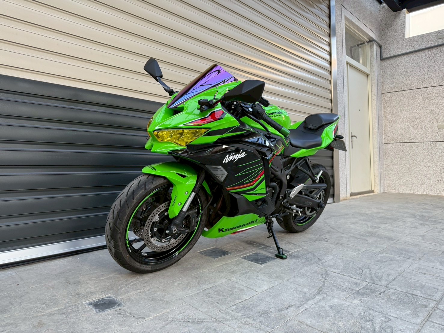 KAWASAKI ZX-4 - 中古/二手車出售中2024 Kawasaki ZX-4RR 公司車| Ike