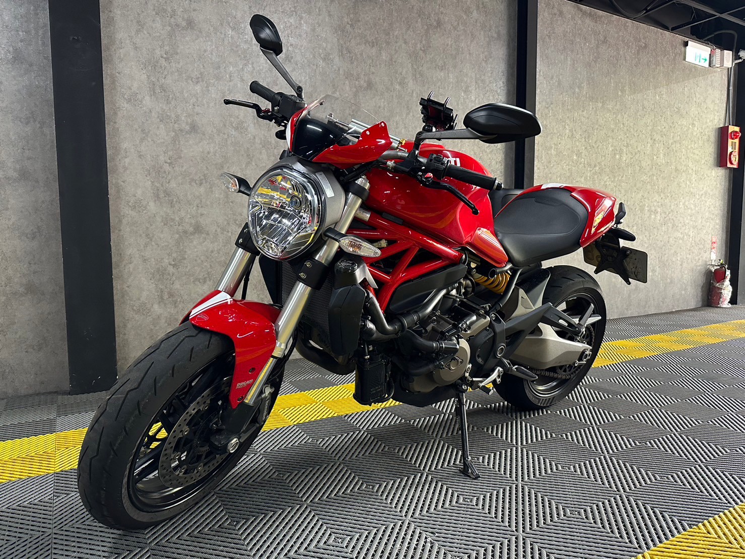 【個人自售】DUCATI MONSTER821 - 「Webike-摩托車市」