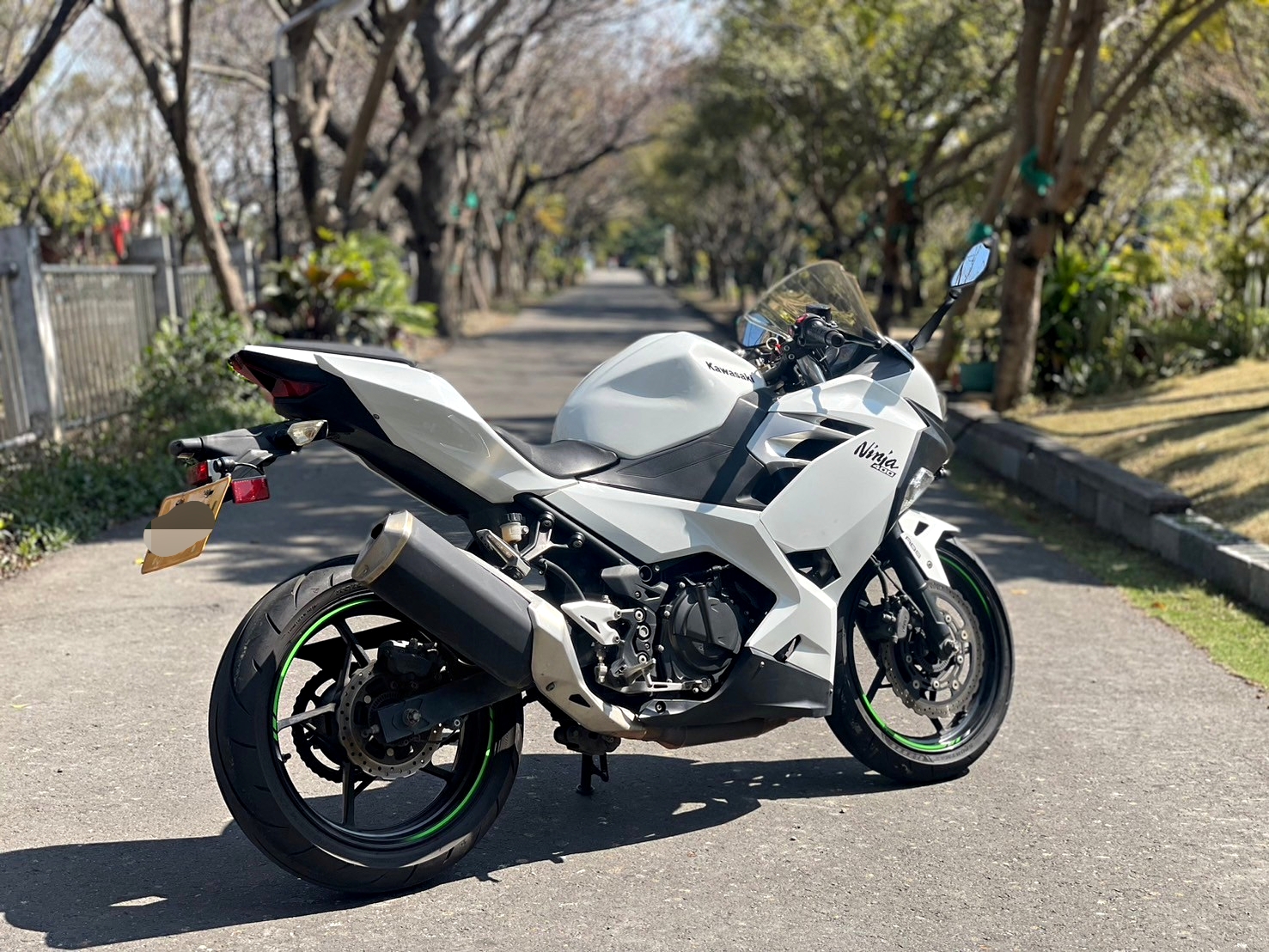 KAWASAKI NINJA400 - 中古/二手車出售中 川崎帥氣入門車 NINJA400白色 | 武士重機-阿良