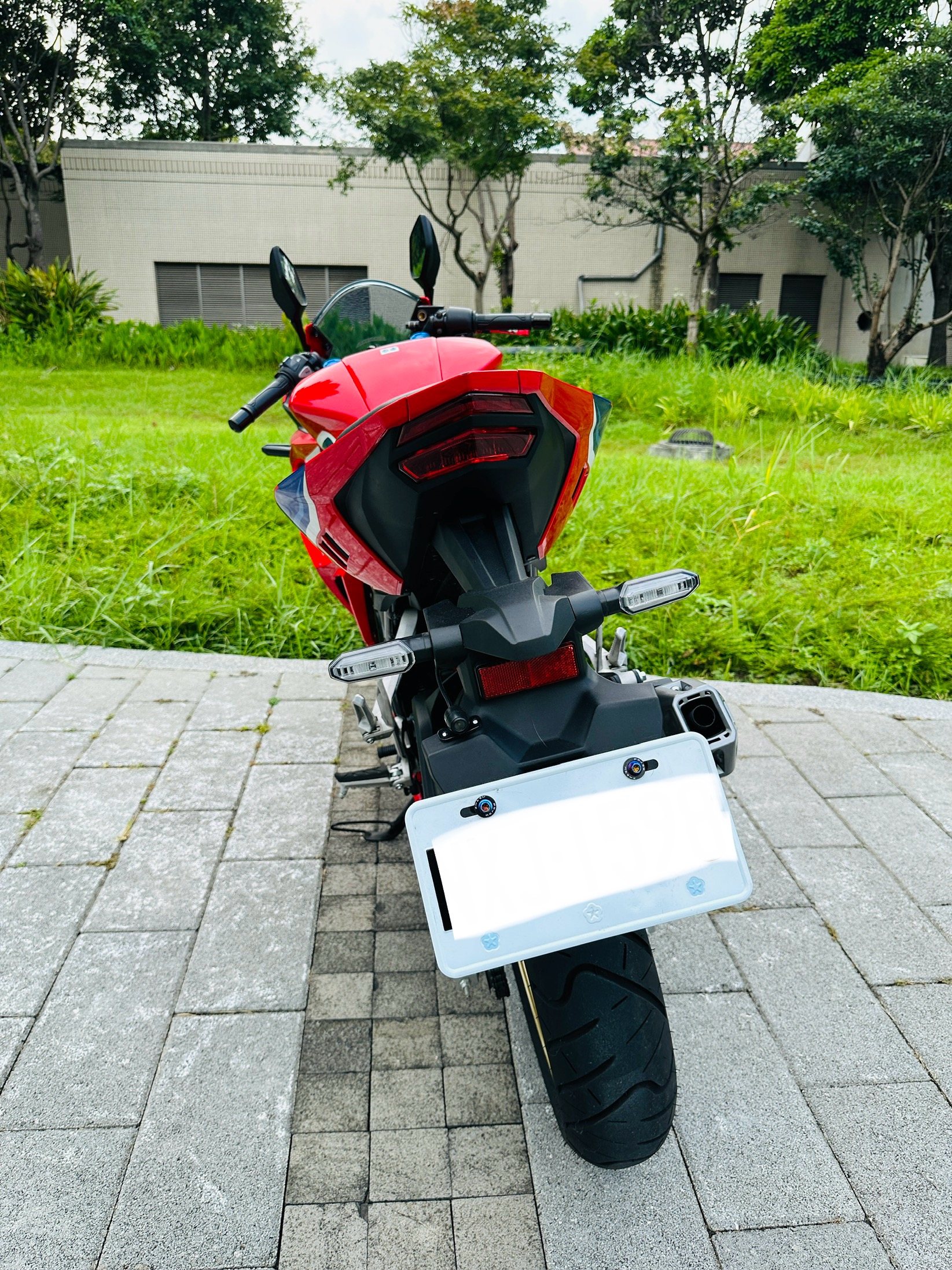 HONDA CBR150R - 中古/二手車出售中 HONDA CBR150R 2023領 才跑3百 輕擋車 | 輪泰車業