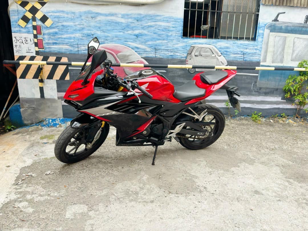 HONDA CBR150R - 中古/二手車出售中 HONDA CBR150R | 個人自售