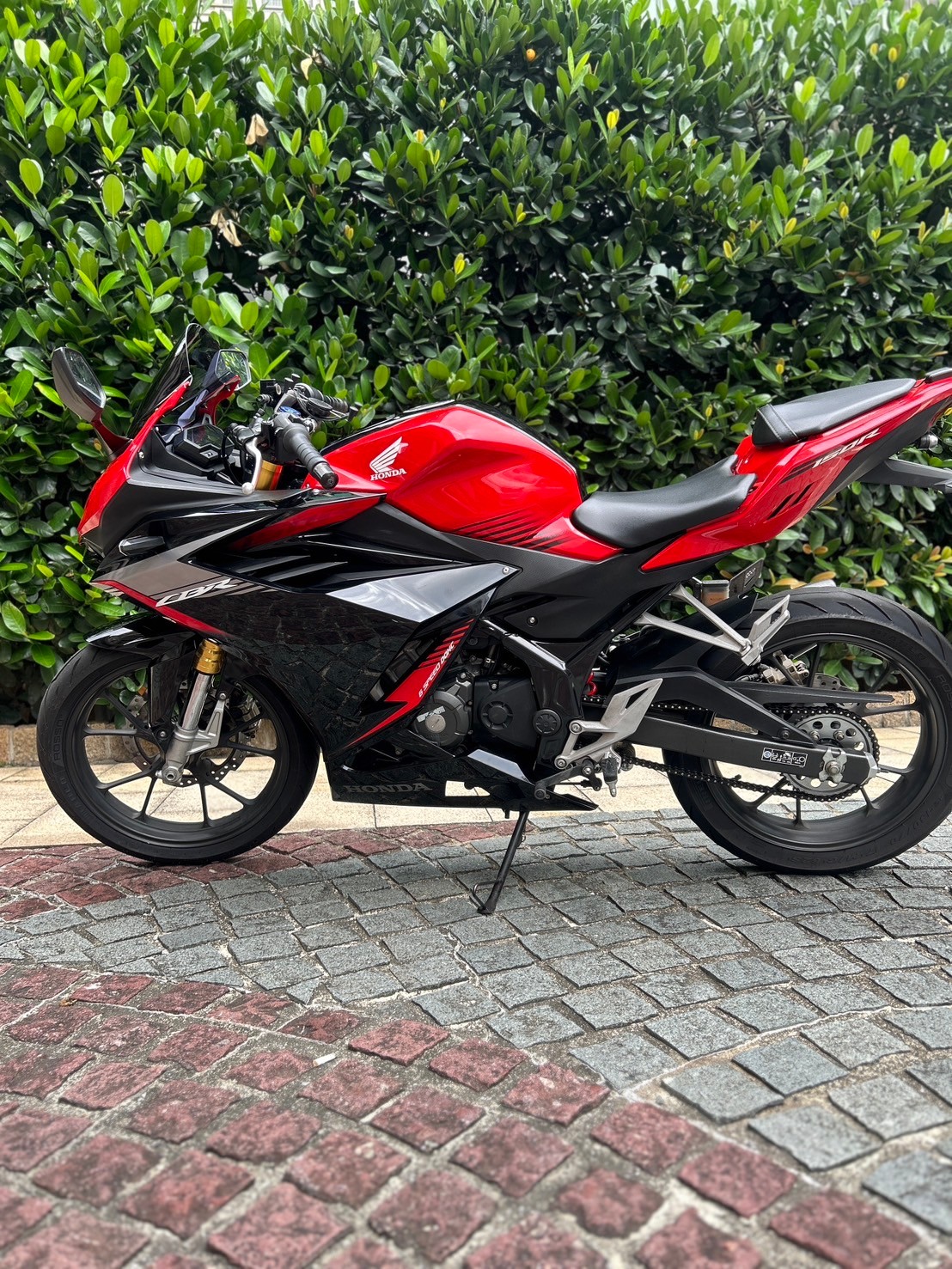 HONDA CBR150R - 中古/二手車出售中 HONDA CBR150R | 個人自售