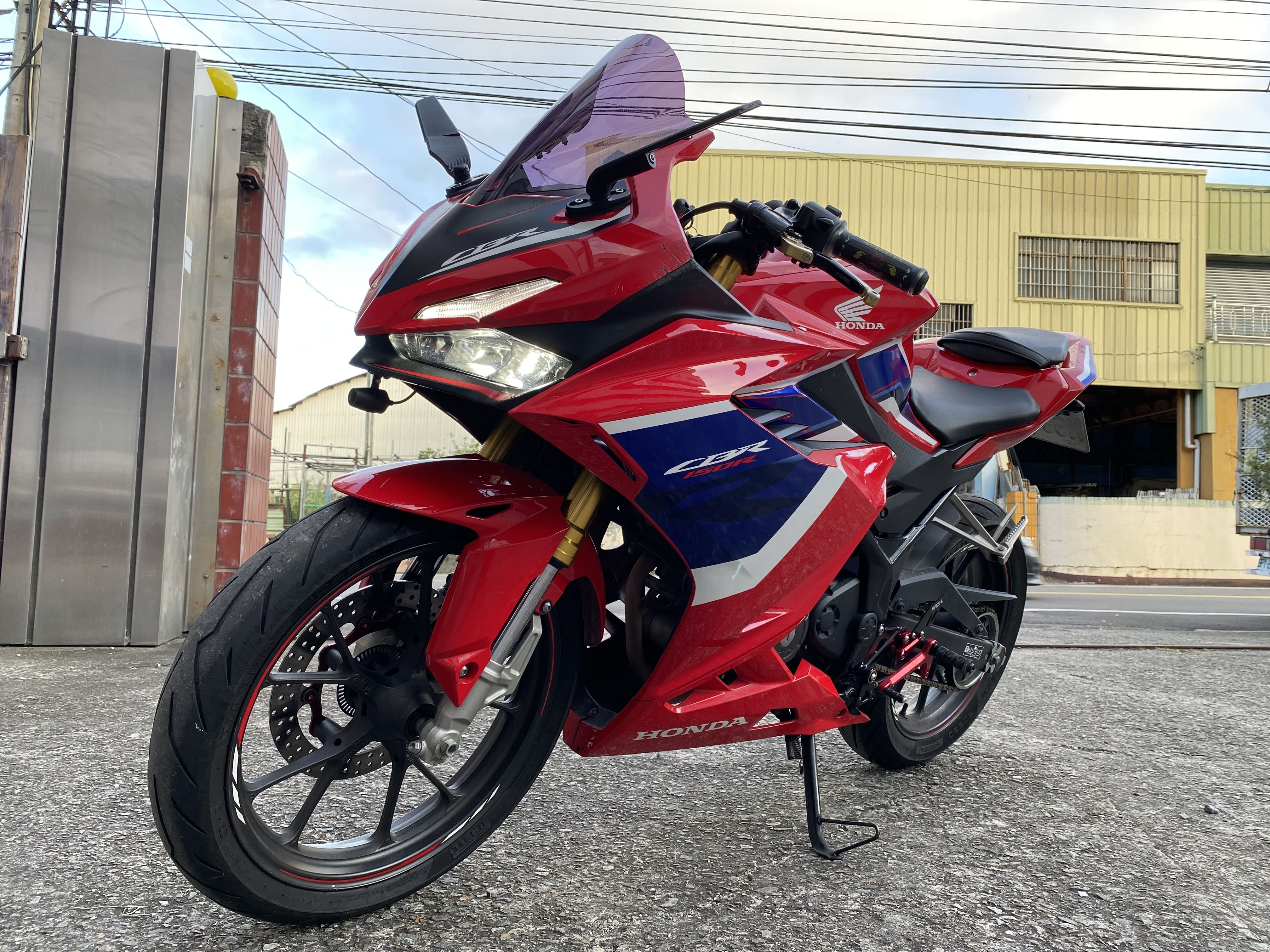 HONDA CBR150 - 中古/二手車出售中 2022年 HONDA CBR150R/0元交車/分期貸款/車換車/線上賞車/到府交車 | 翊帆國際重車