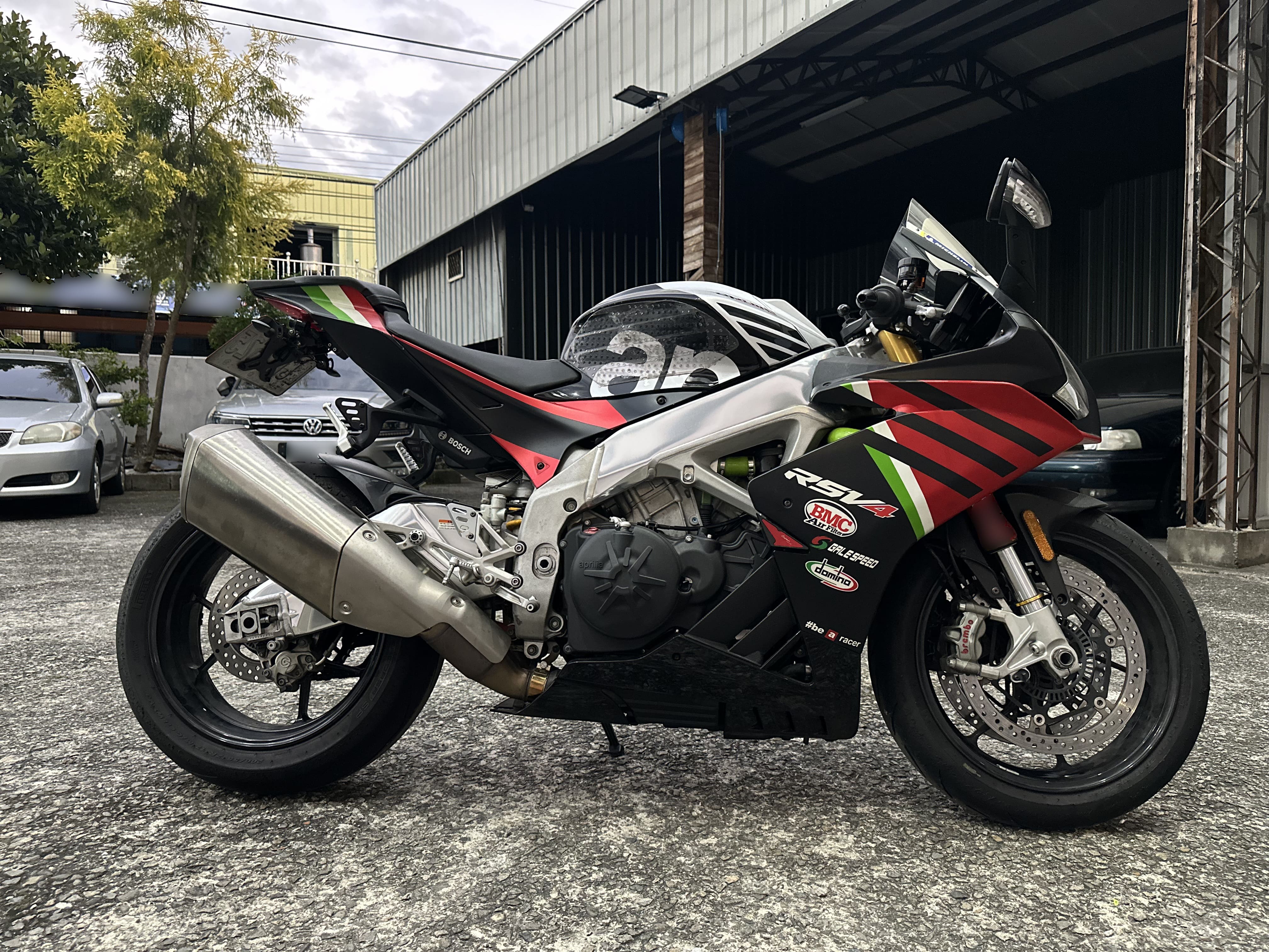 APRILIA RSV4 - 中古/二手車出售中 2017年 APRILIA RSV4/0元交車/分期貸款/車換車/線上賞車/到府交車 | 翊帆國際重車