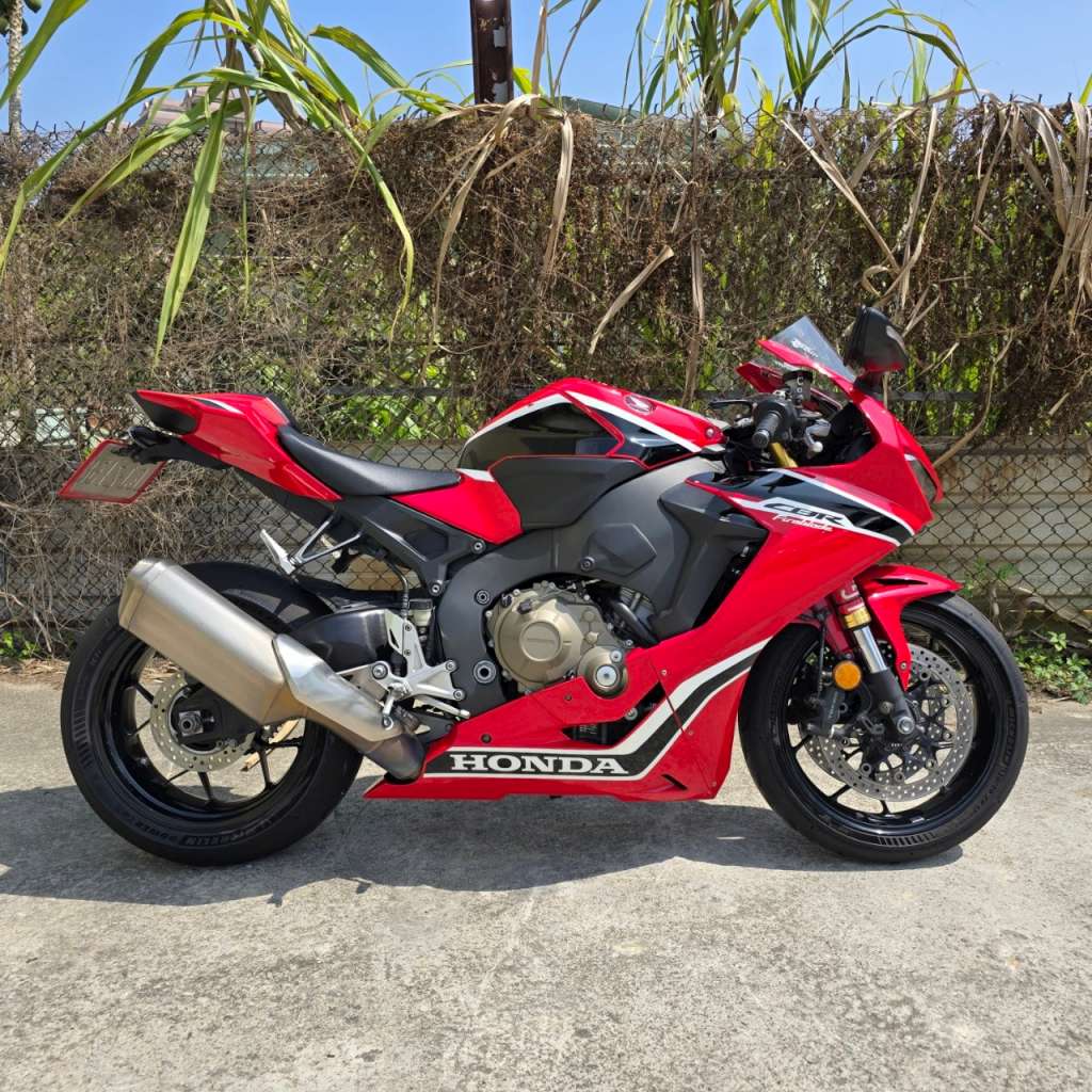 HONDA CBR1000RR Fire Blade - 中古/二手車出售中 HONDA CBR1000RR ABS SC77 | J.C.重車